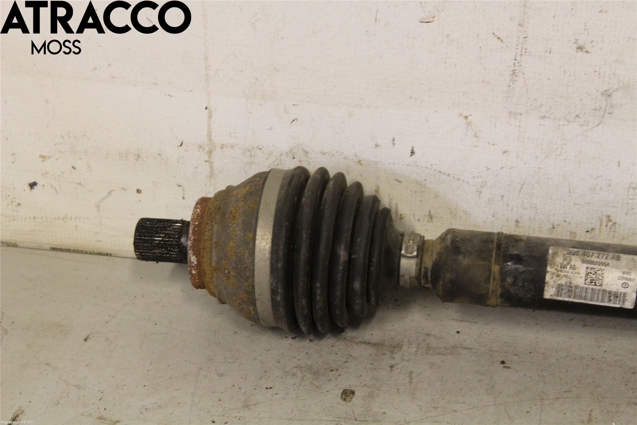 Volkswagen VW CADDY 16-20 Drivaxel Fram Höger