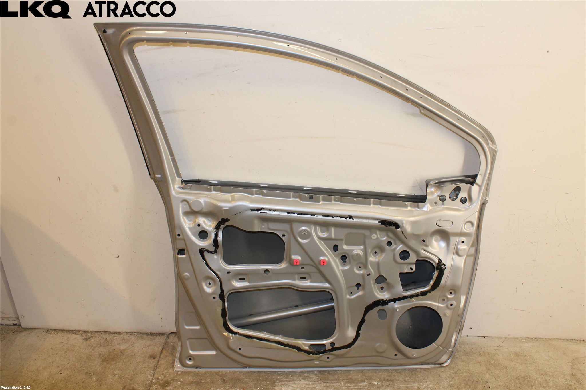 Toyota YARIS XP130 12-14 Dörr Fram Vänster