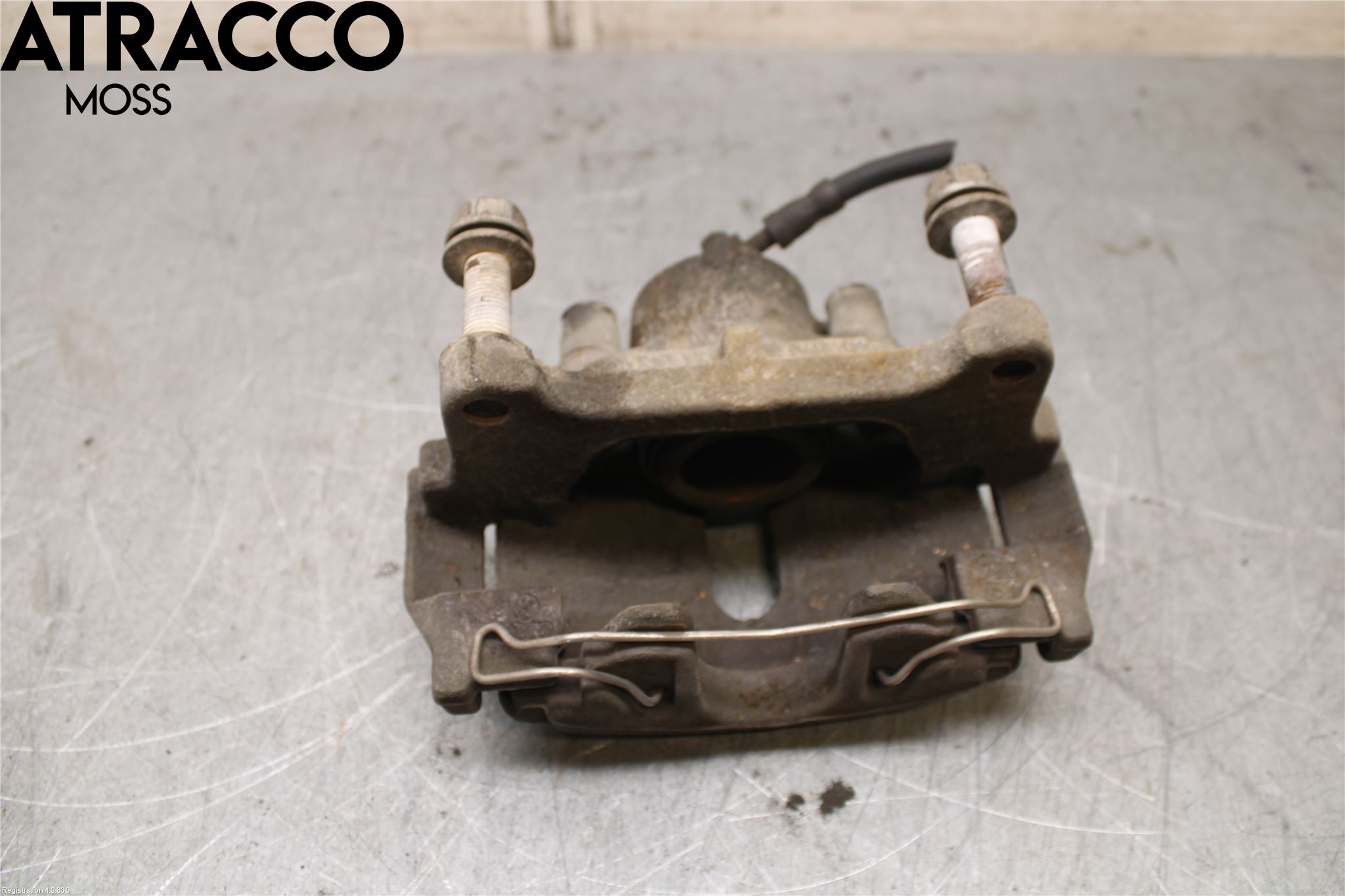 Volkswagen VW PASSAT 11-14 Bromsok Fram Höger