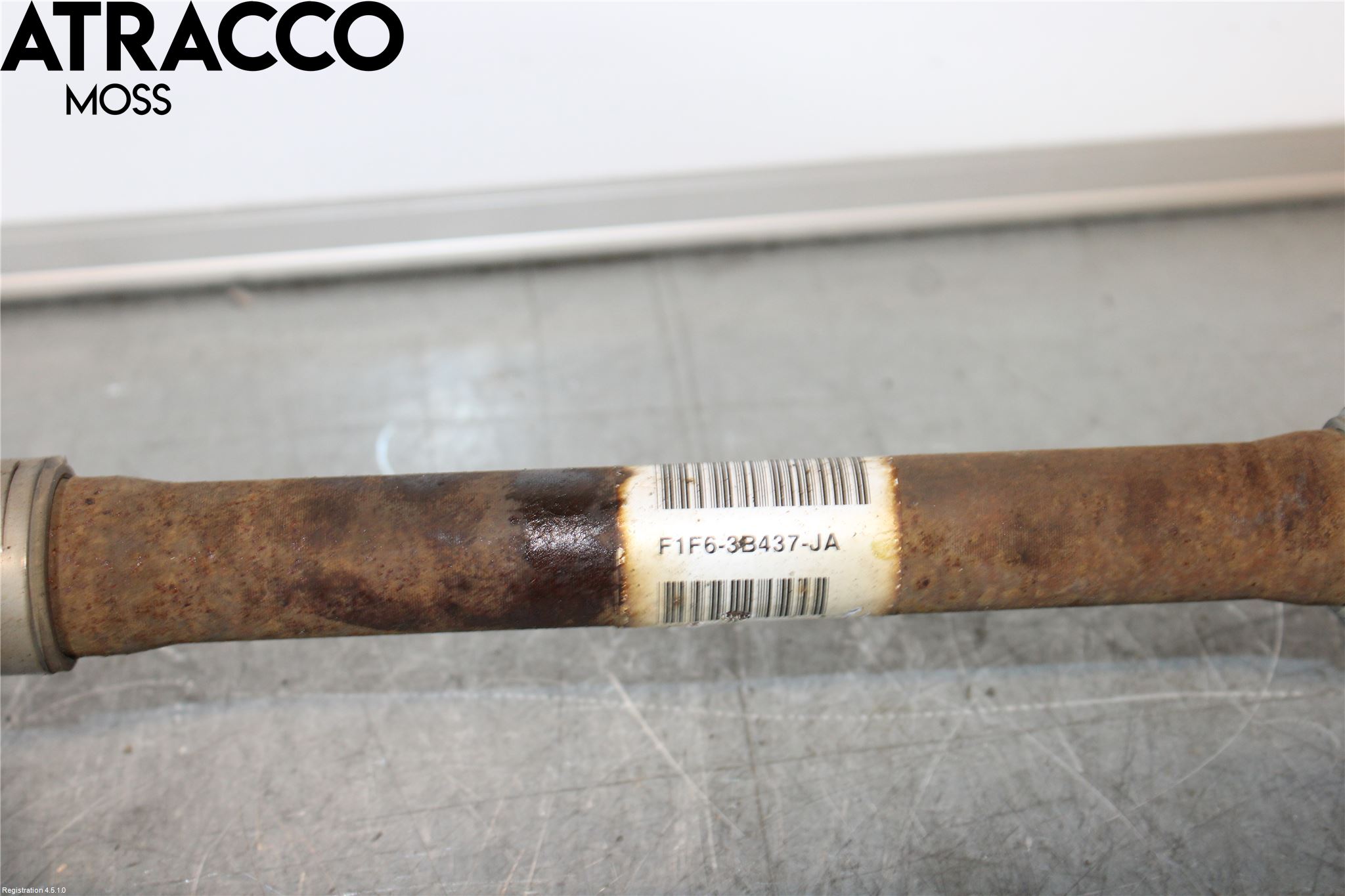 Ford FOCUS 15-18 Drivaxel Fram Vänster