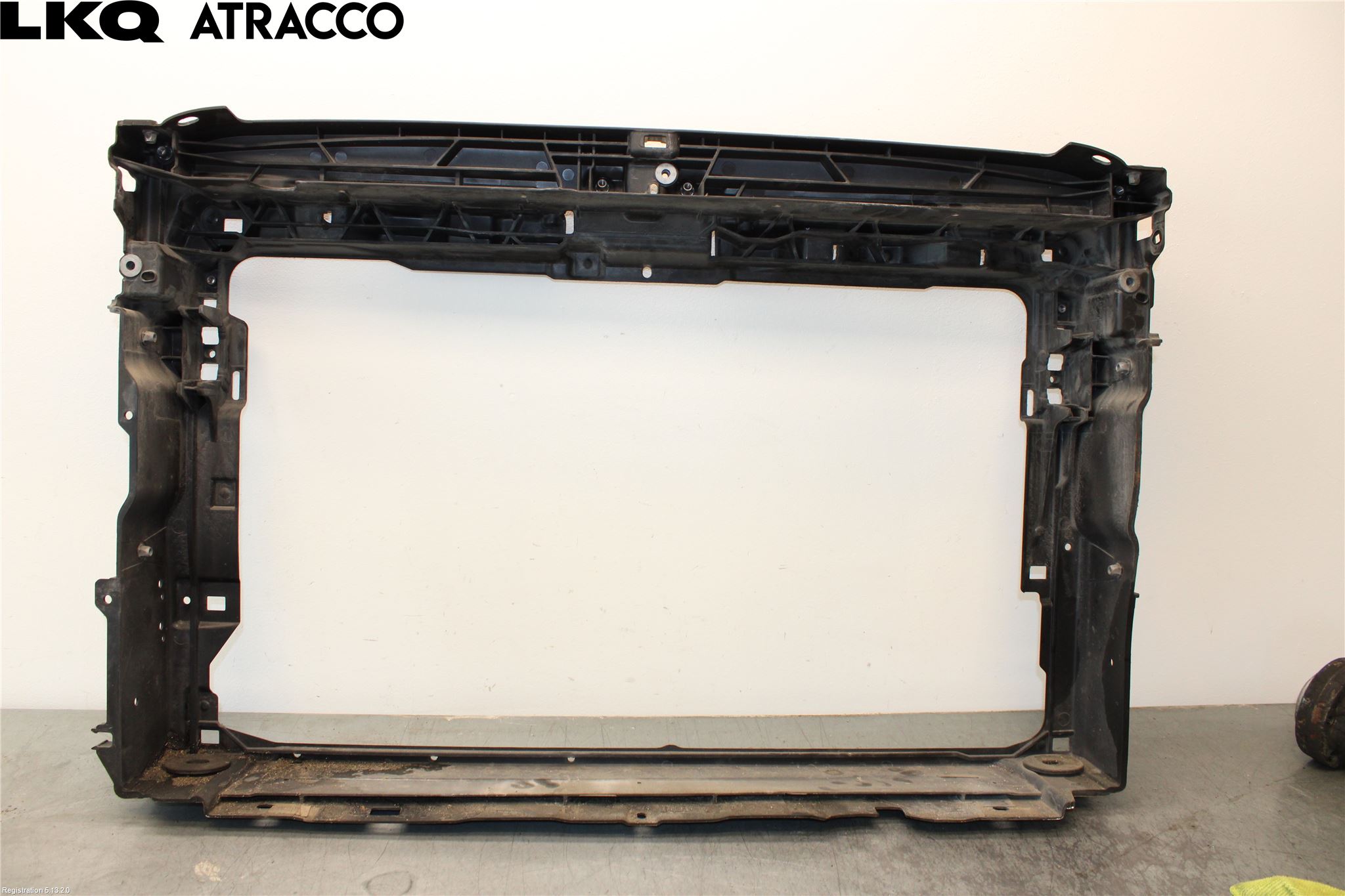 Volkswagen VW GOLF / E-GOLF VII 13-20 Frontplåt
