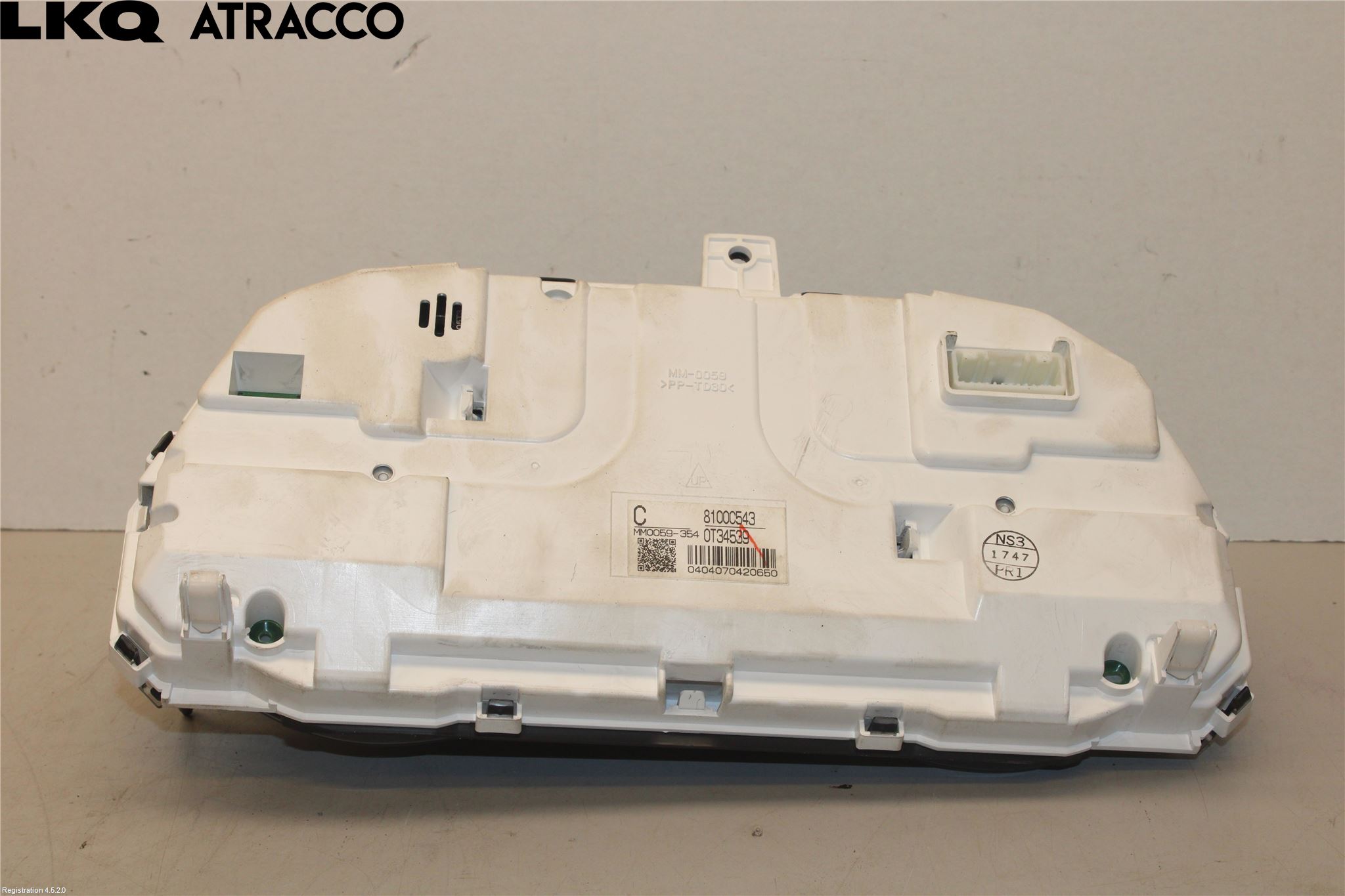 Mitsubishi OUTLANDER 13-21 Instrument Komb