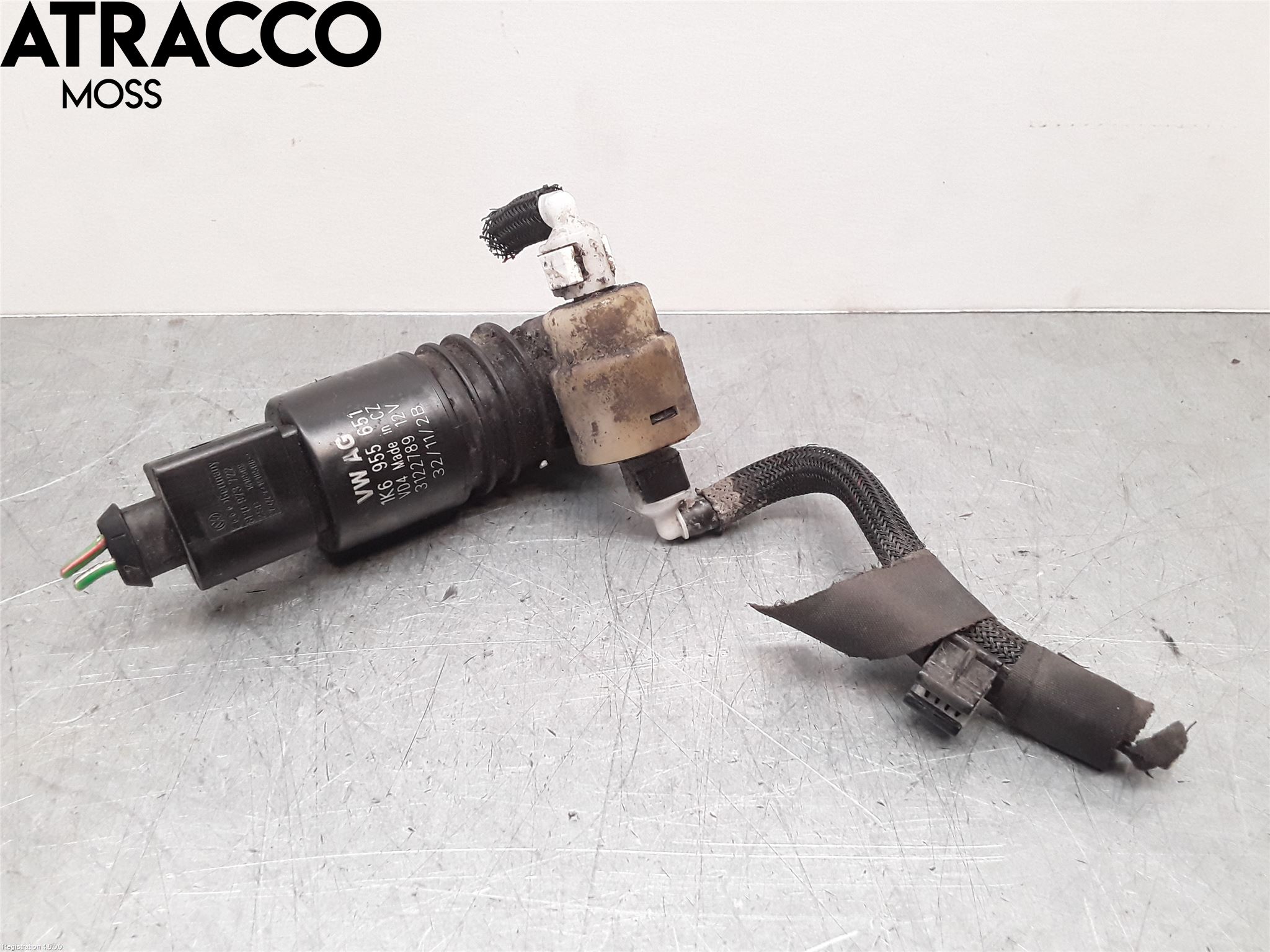 Volkswagen VW PASSAT 11-14 Spolarpump Vindruta