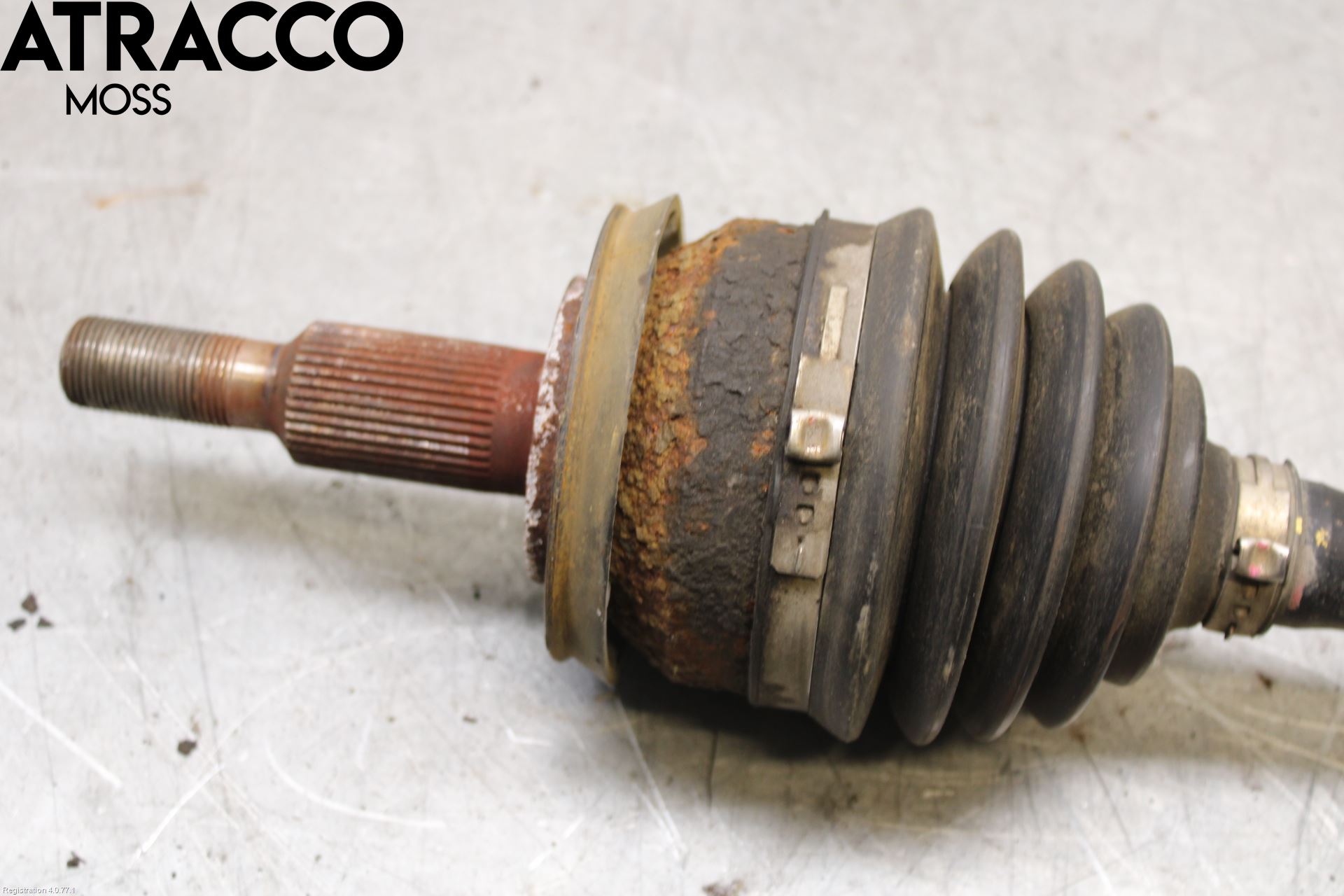 Volkswagen VW TRANSP/CARAVELLE (T5) 04-15 Drivaxel Fram Vänster