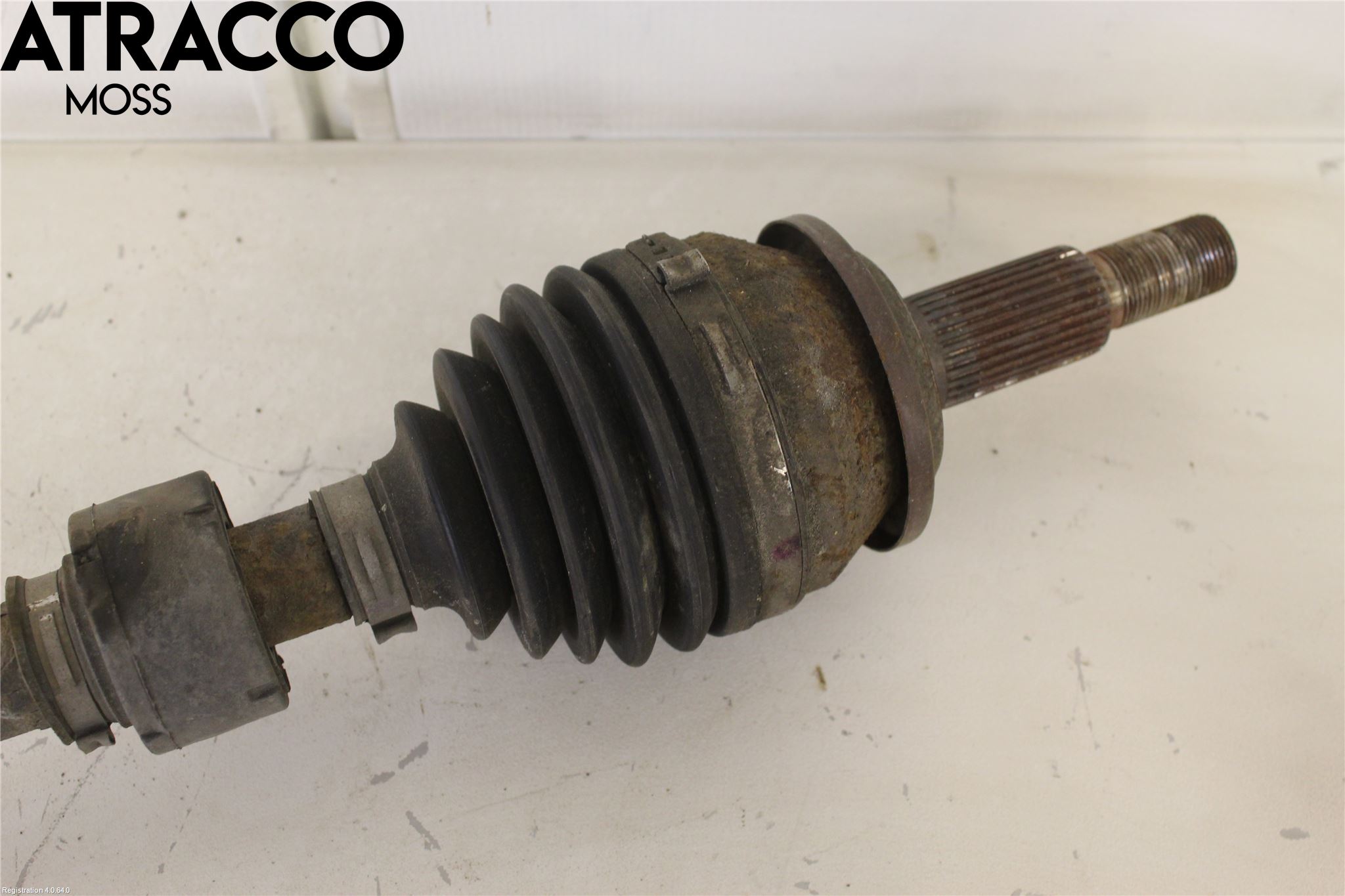 Toyota AVENSIS 09-15 Drivaxel Fram Höger