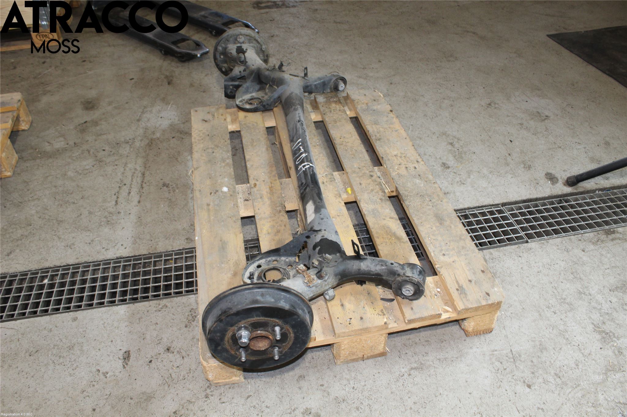 Toyota YARIS XP130 12-14 Bakaxel