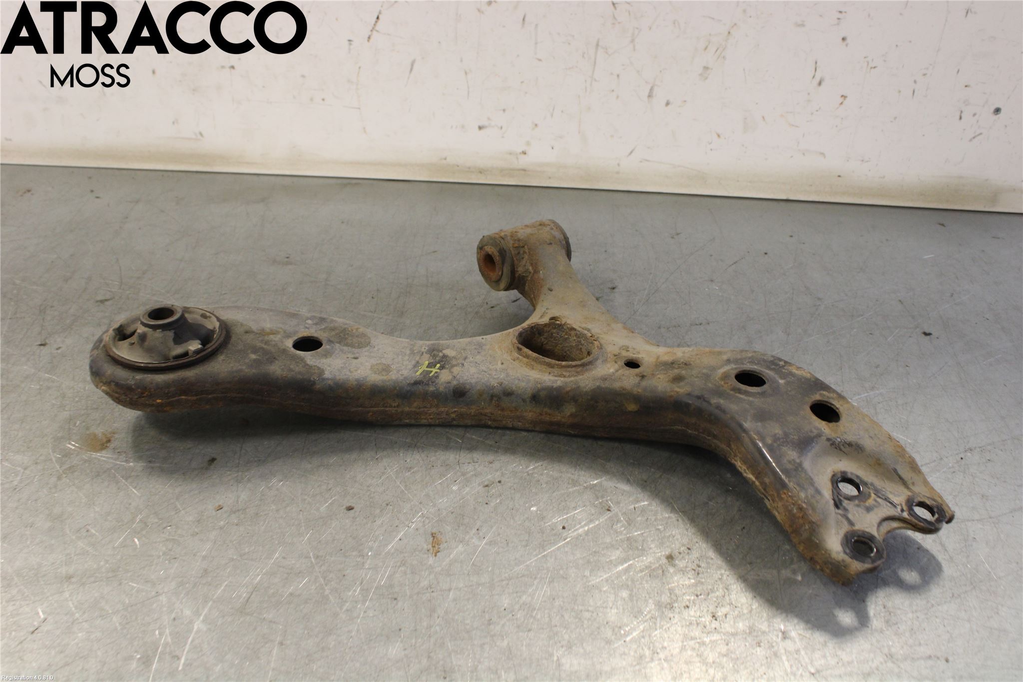 Toyota PRIUS ZVW30 09-20 Bärarm Fram Undre Hö