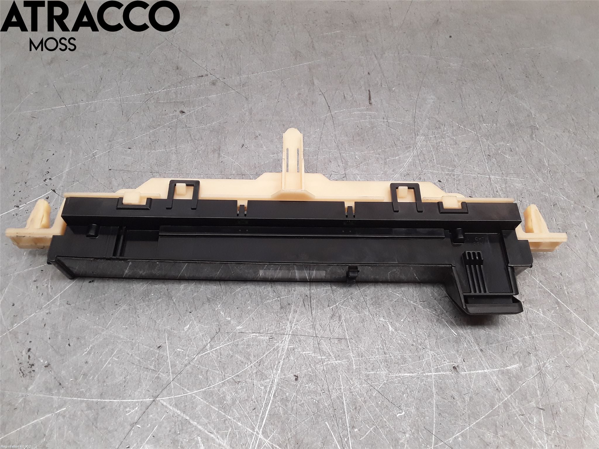 Toyota RAV4 13-18 Instrument Klocka