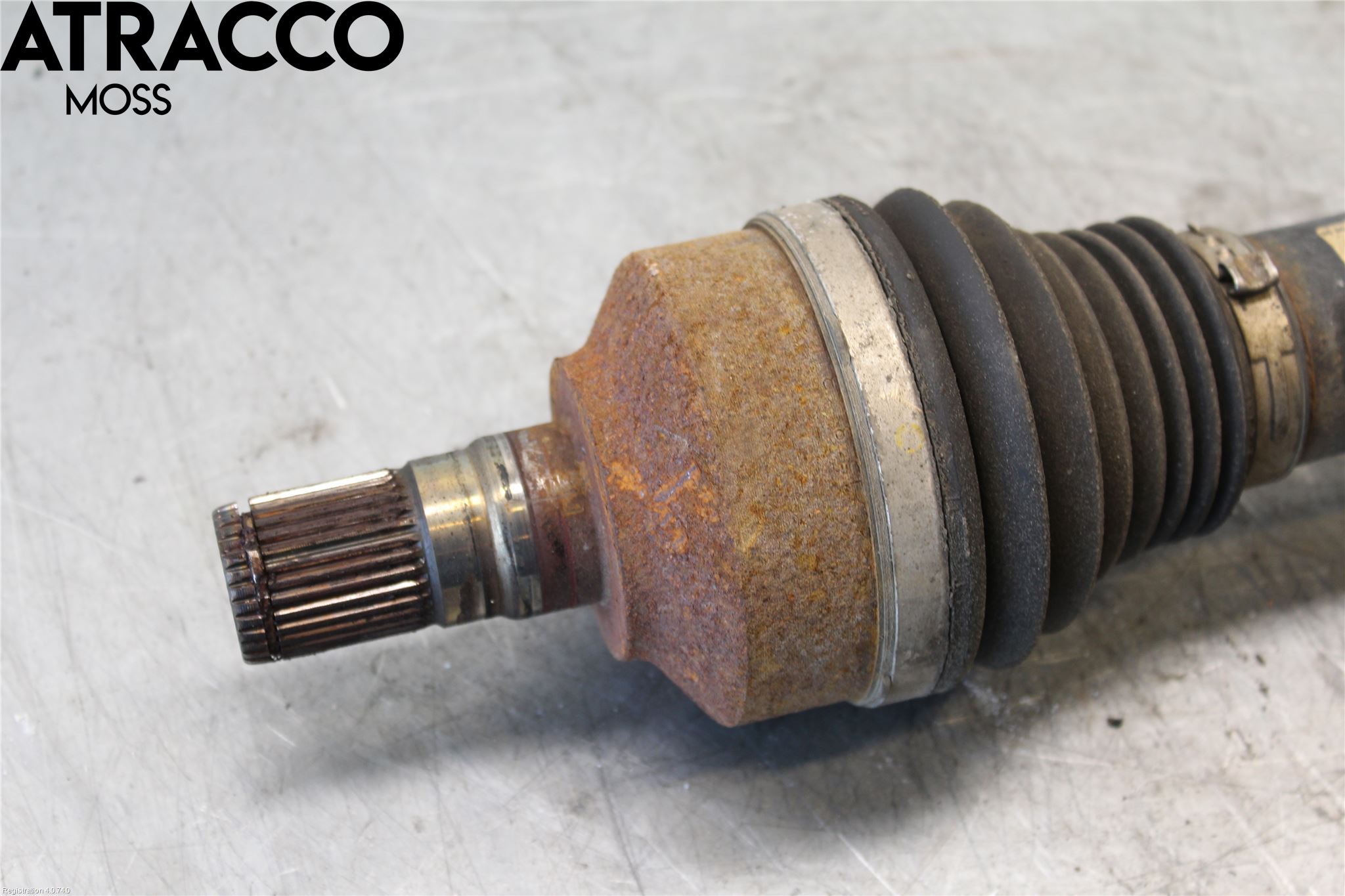 Volvo XC70 08-13 Drivaxel Fram Vänster