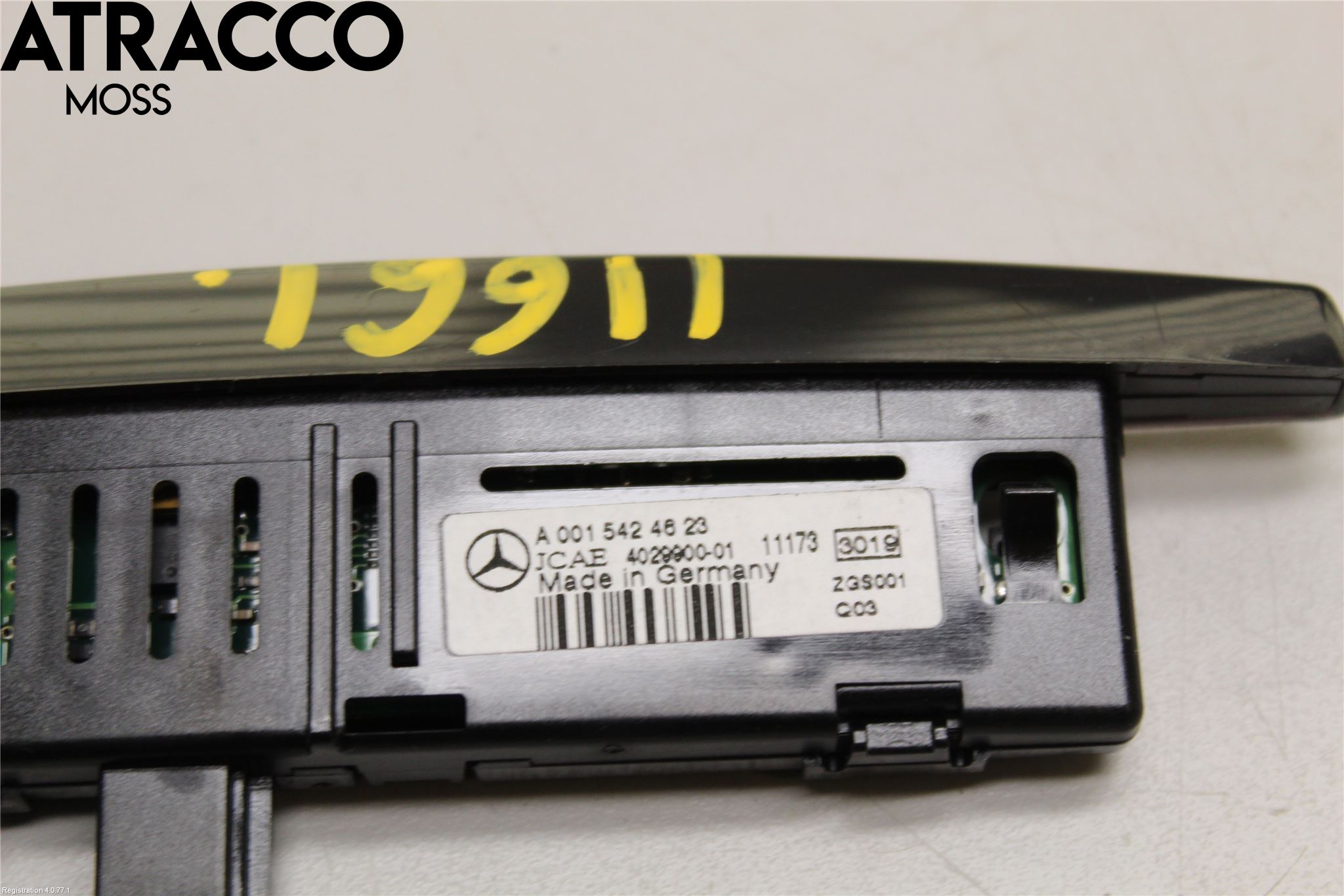 Mercedes-Benz MB E-KLASS (W212) 09-16 Kontrolldisplay