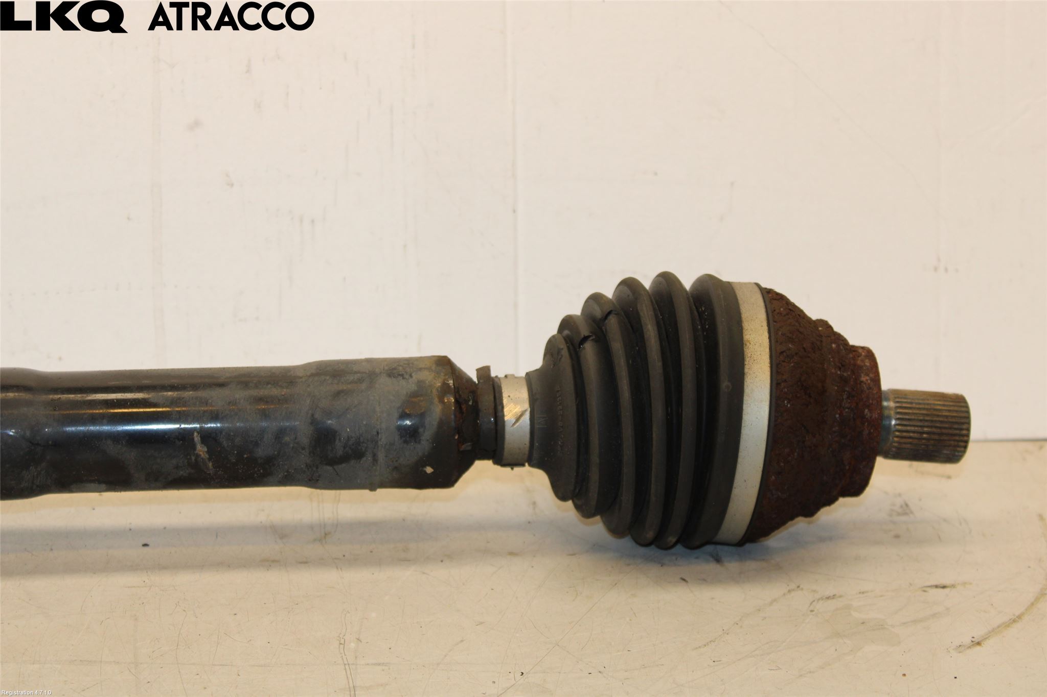 Skoda SUPERB 16-24 Drivaxel Fram Höger