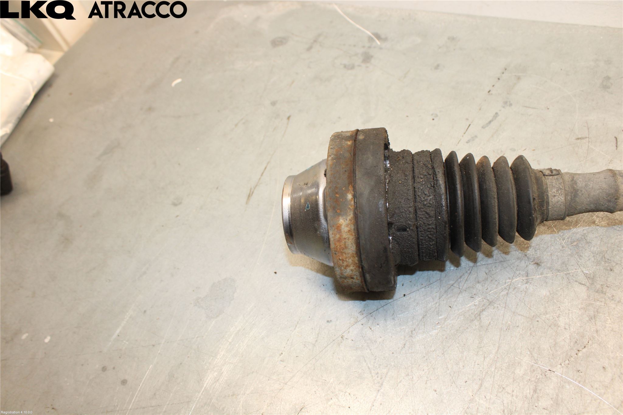 Porsche CAYENNE 03- Drivaxel Fram Höger