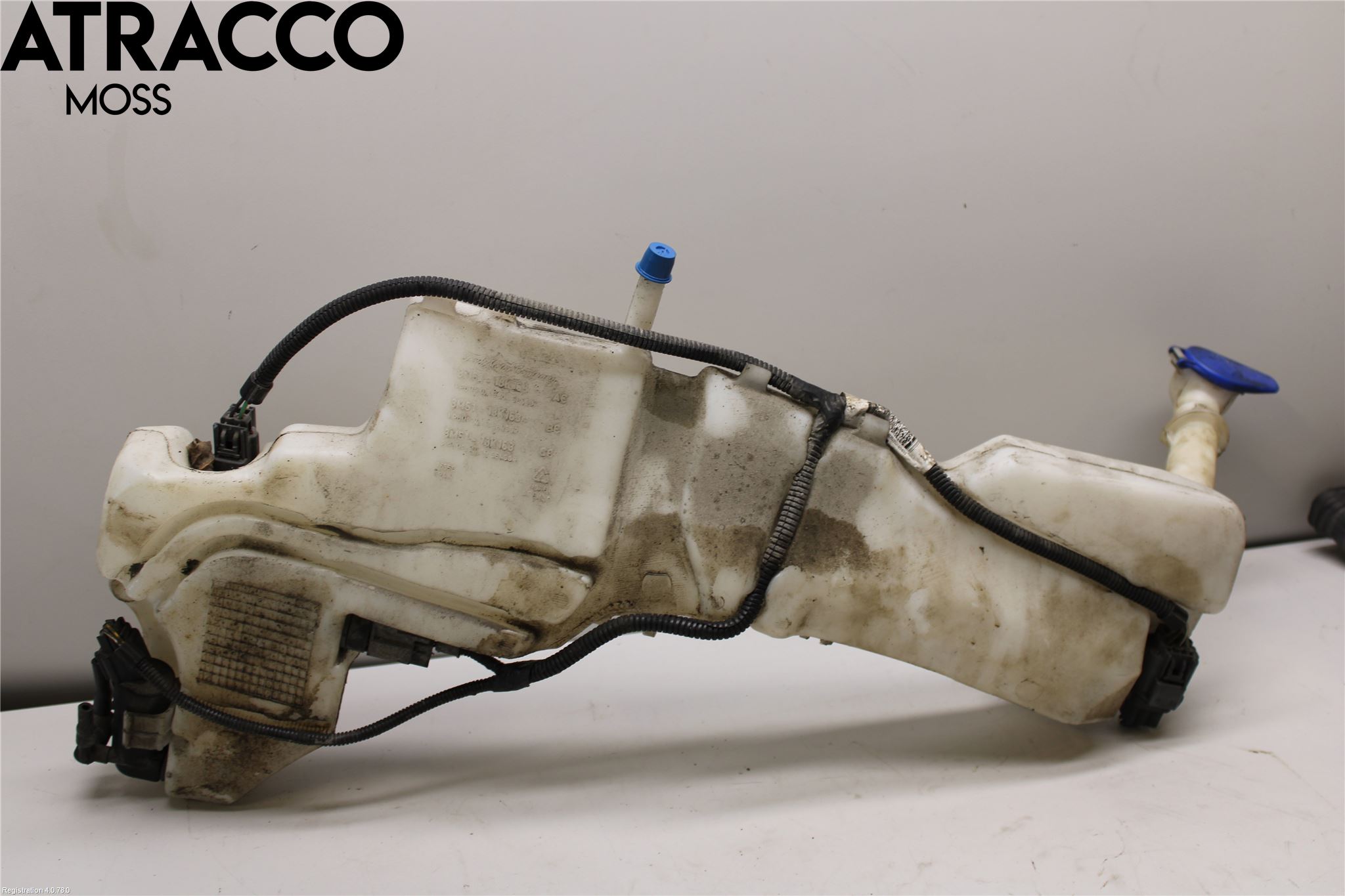 Ford KUGA 08-12 Spolartank Vindruta-Strål