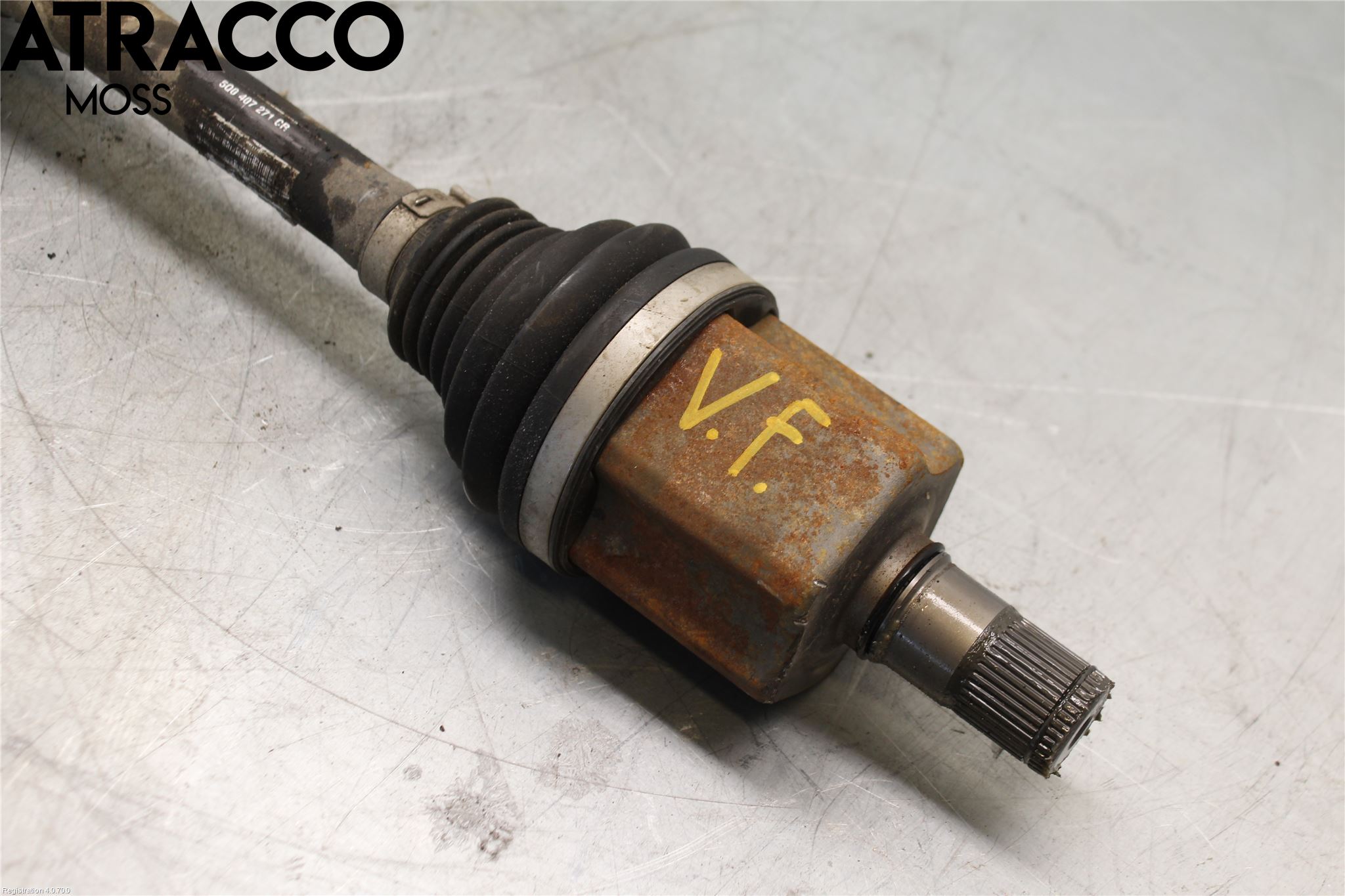 Volkswagen VW T-ROC 18- Drivaxel Fram Vänster