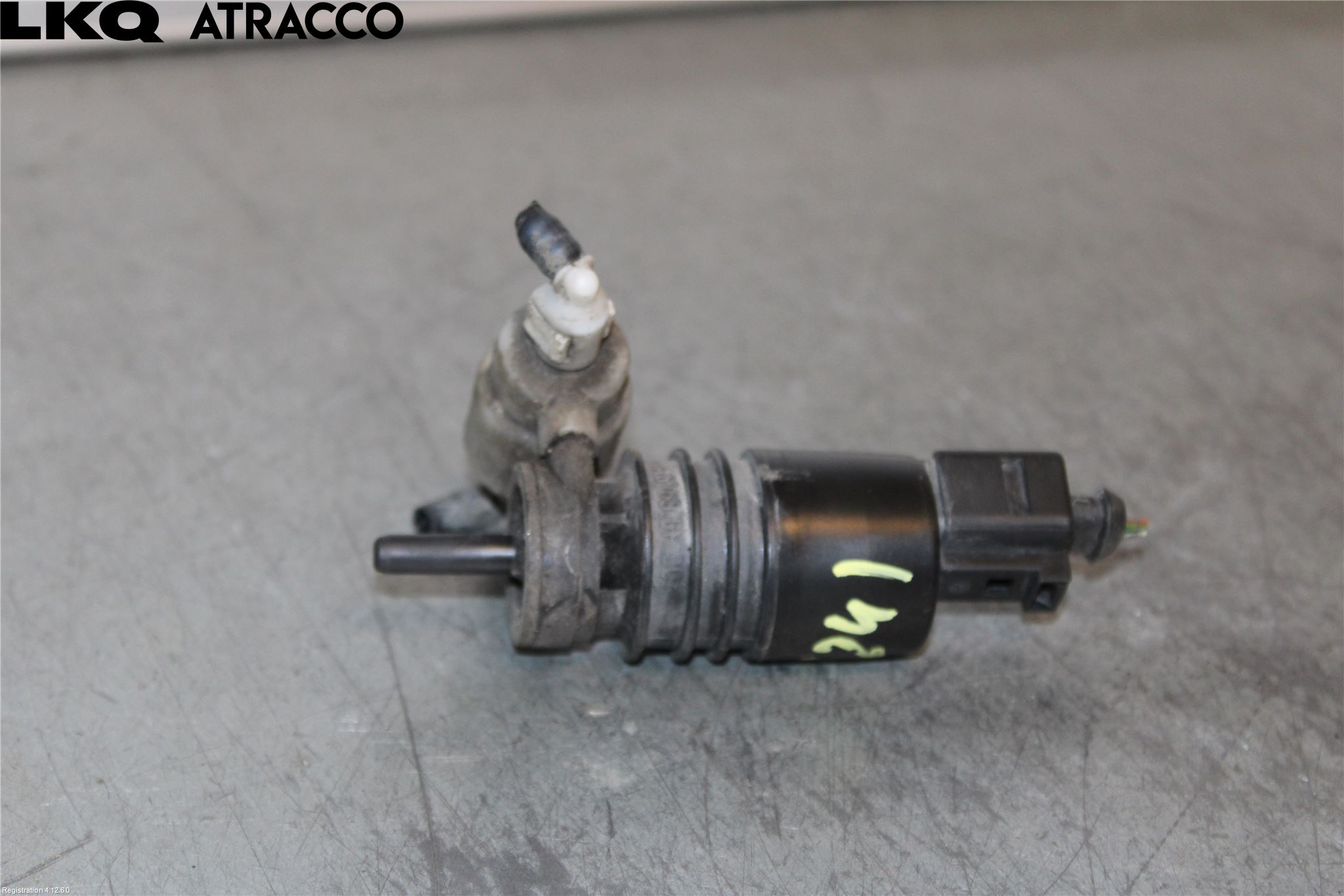 Volkswagen VW CADDY 11-15 Spolarpump Vindruta