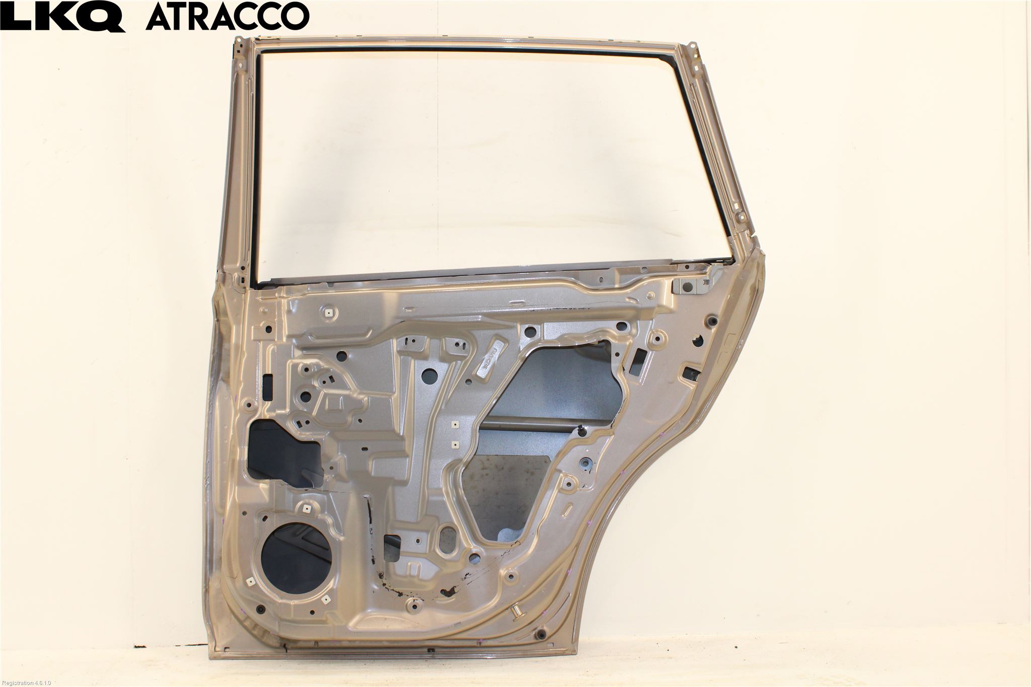 Subaru OUTBACK 10-15 Dörr Bak Höger