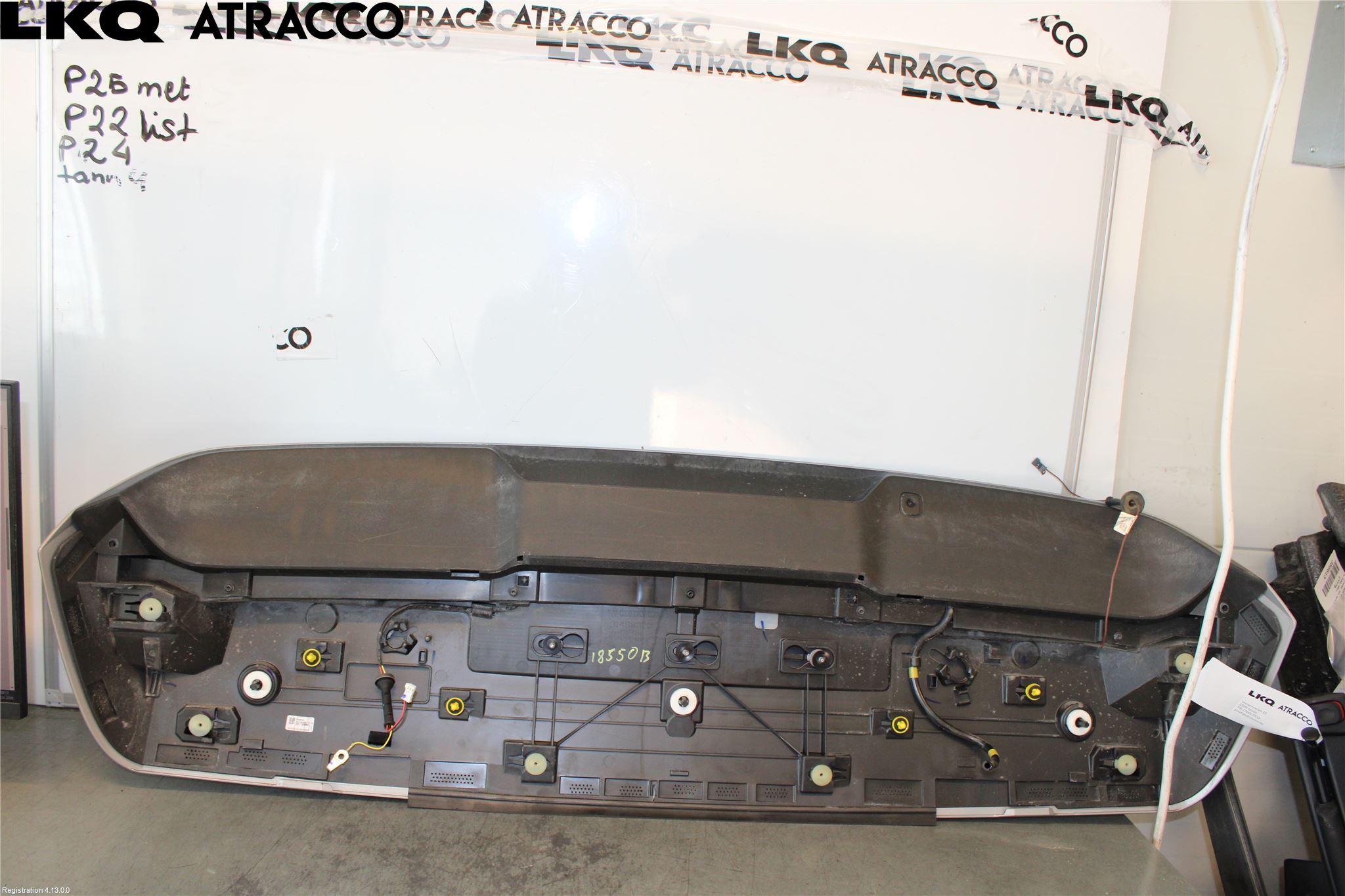 Volvo XC40/RECHARGE 18- Spoiler Baklucka