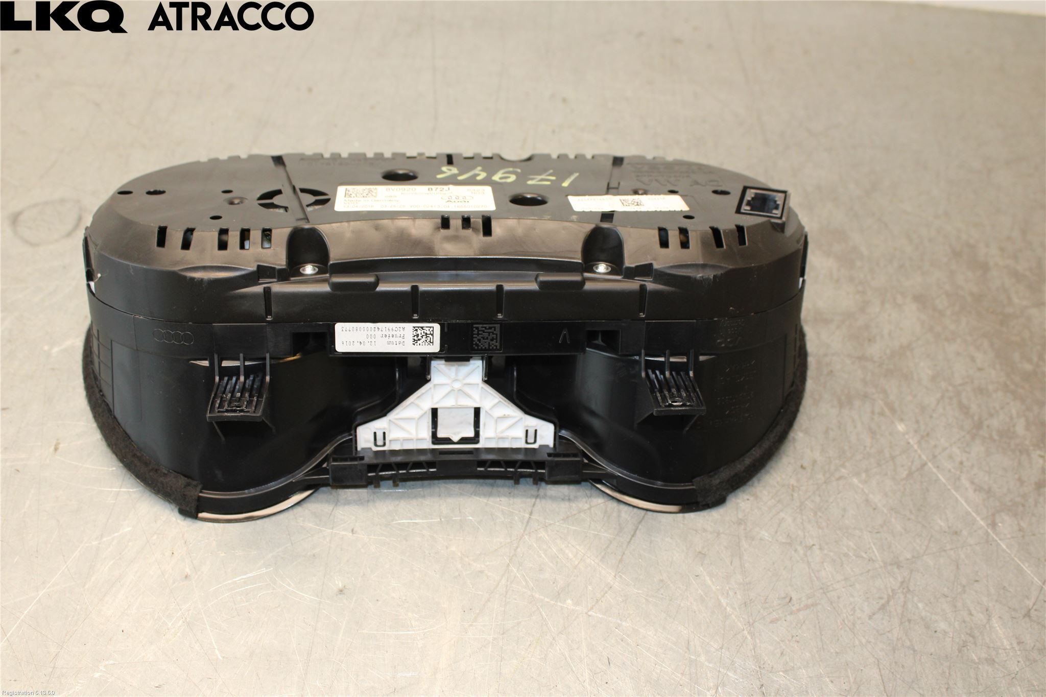 Audi A3/S3 05-13 Instrument Hast