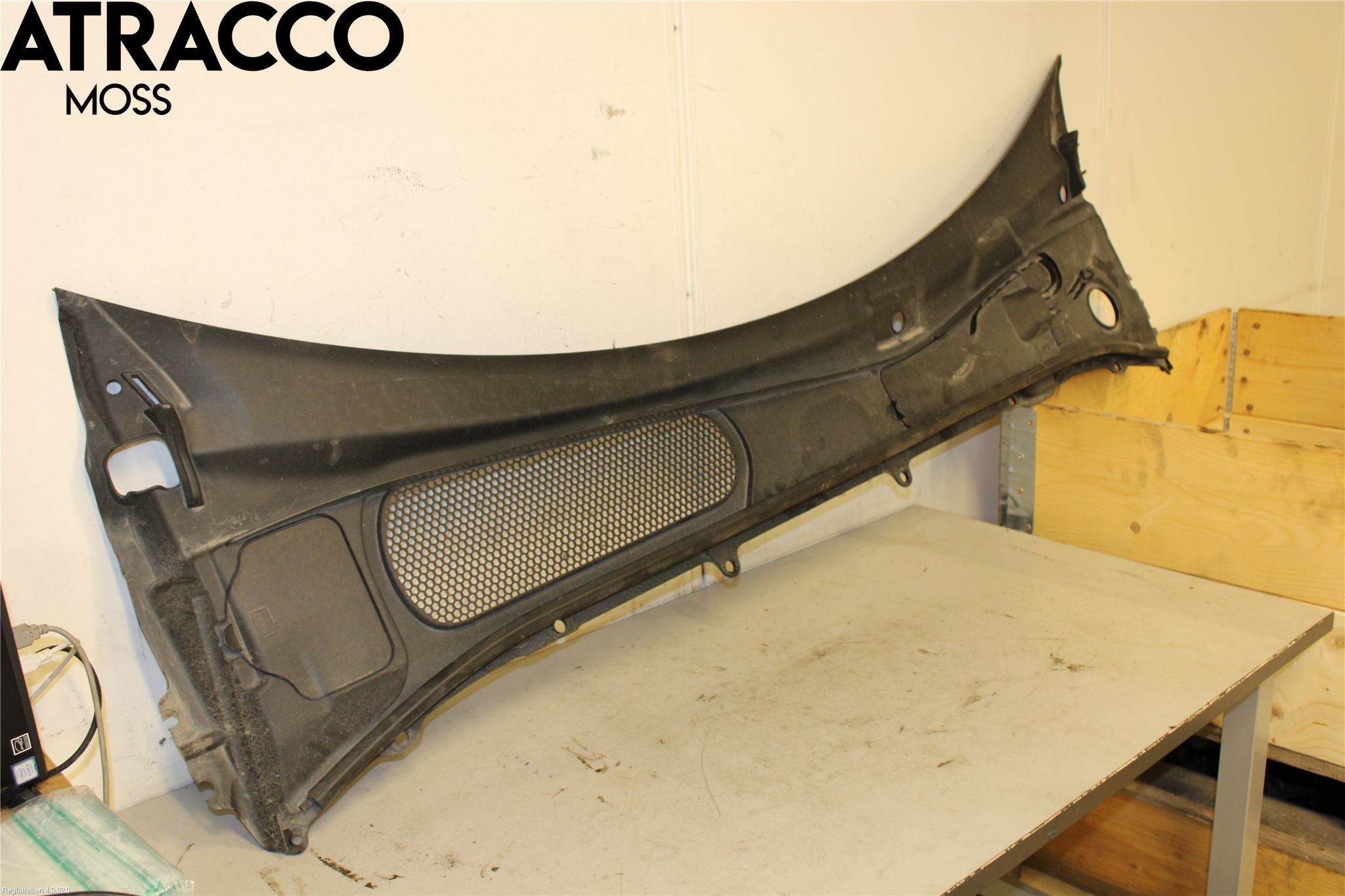 Volvo V60 19- Torpedplåt-Torpedplast