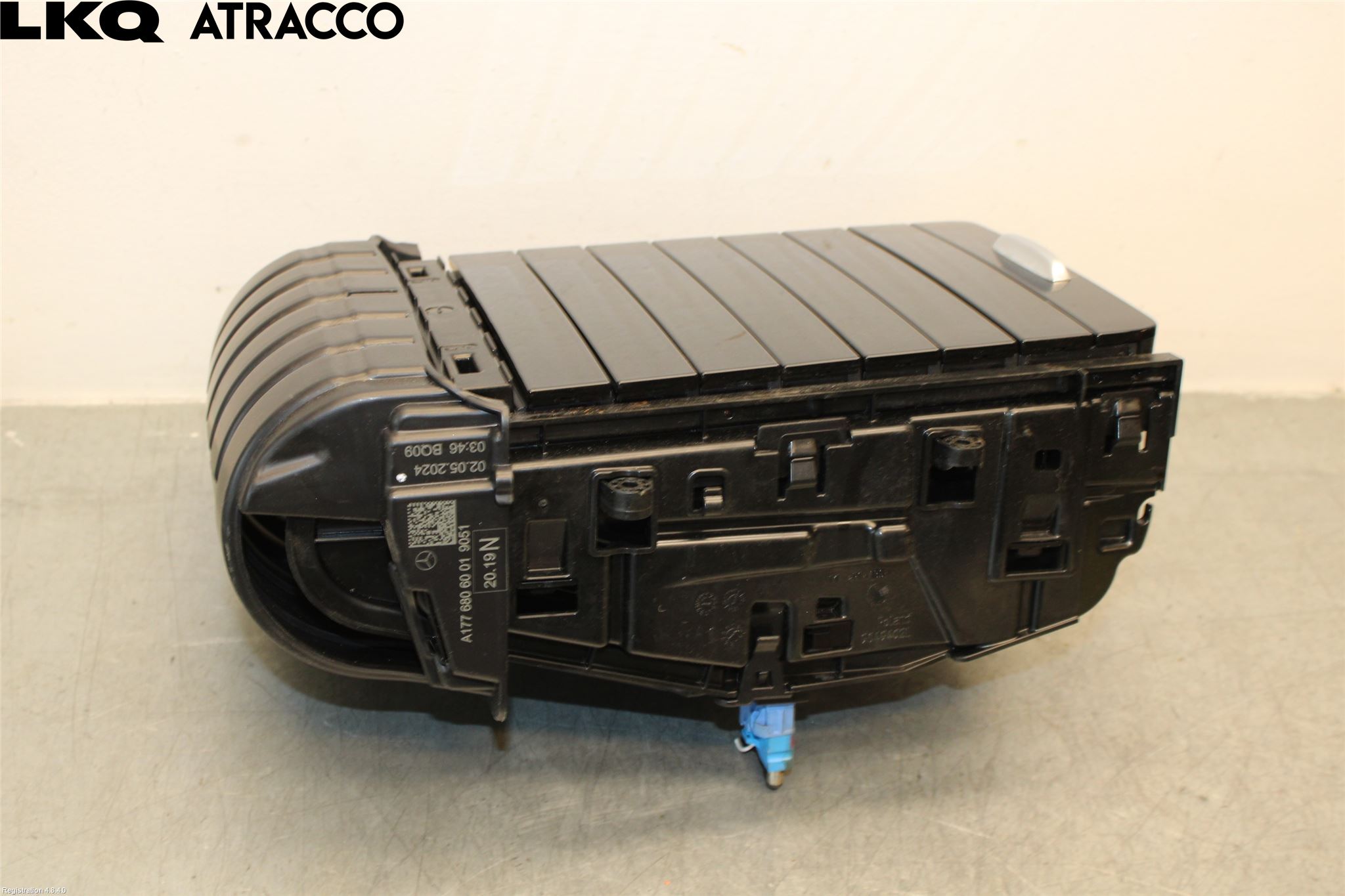 Mercedes-Benz MB EQB (X243) 22- Inr Tunnelfack