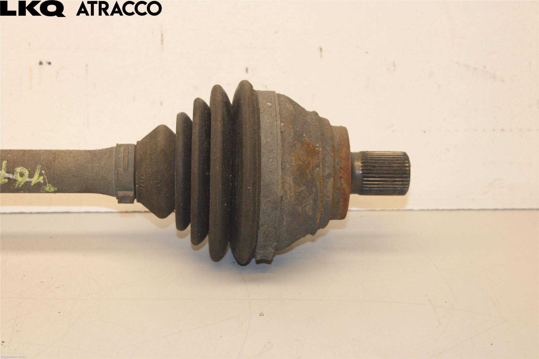 Skoda YETI Drivaxel Fram Vänster