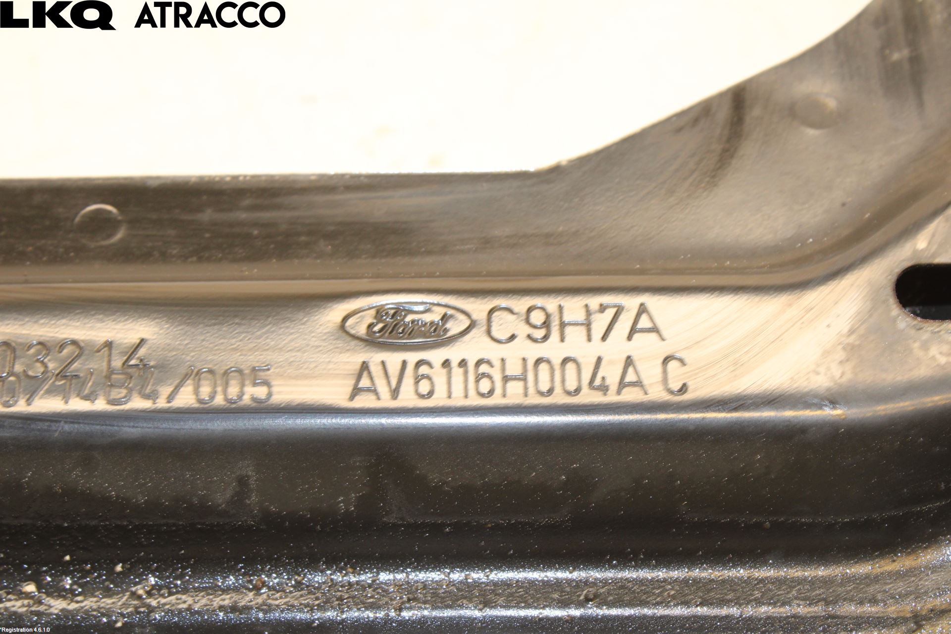 Ford KUGA 13-16 Frontplåt Övre