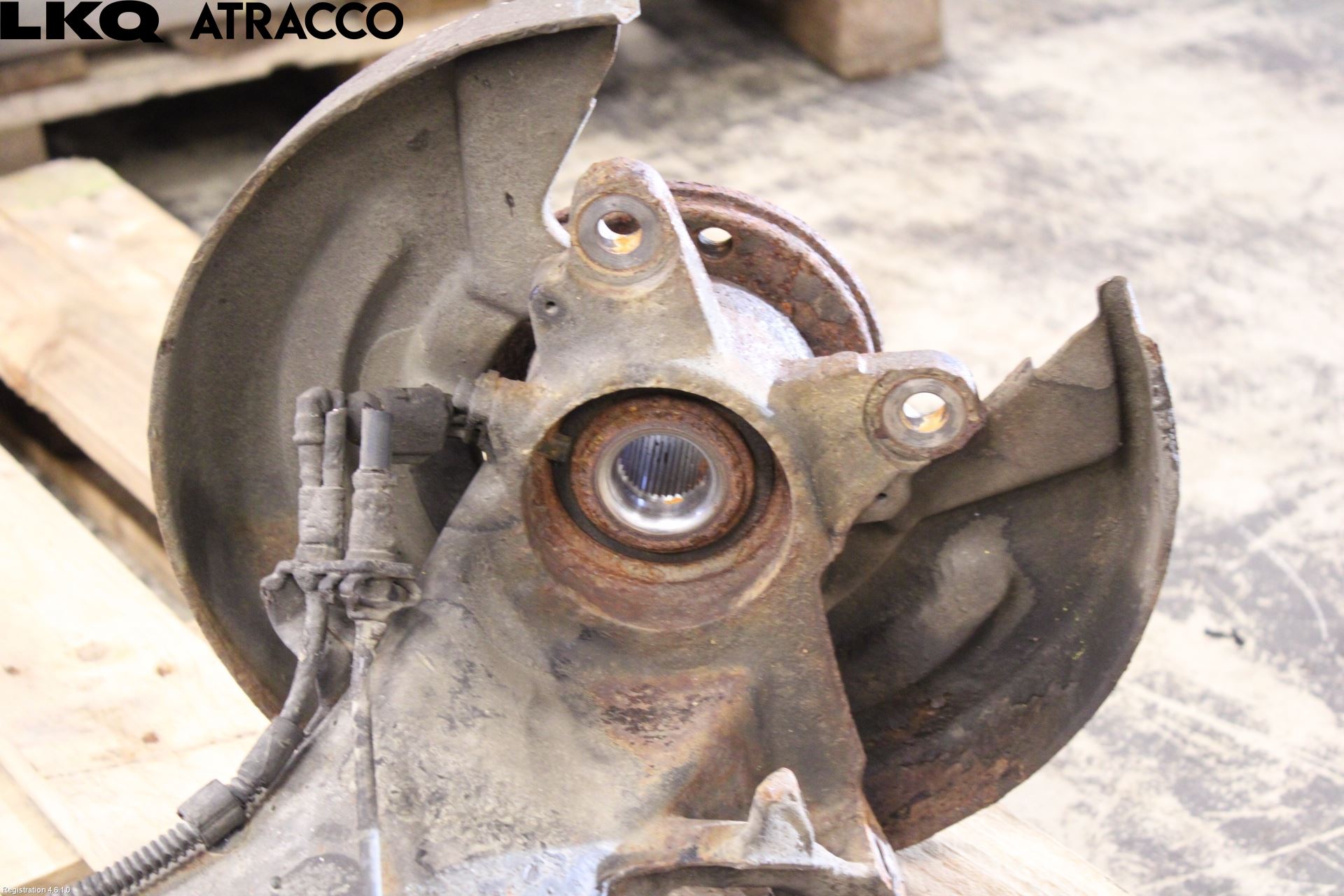 Volkswagen VW TRANSP/CARAVELLE (T6) 16-22 Bärarm Bak Höger