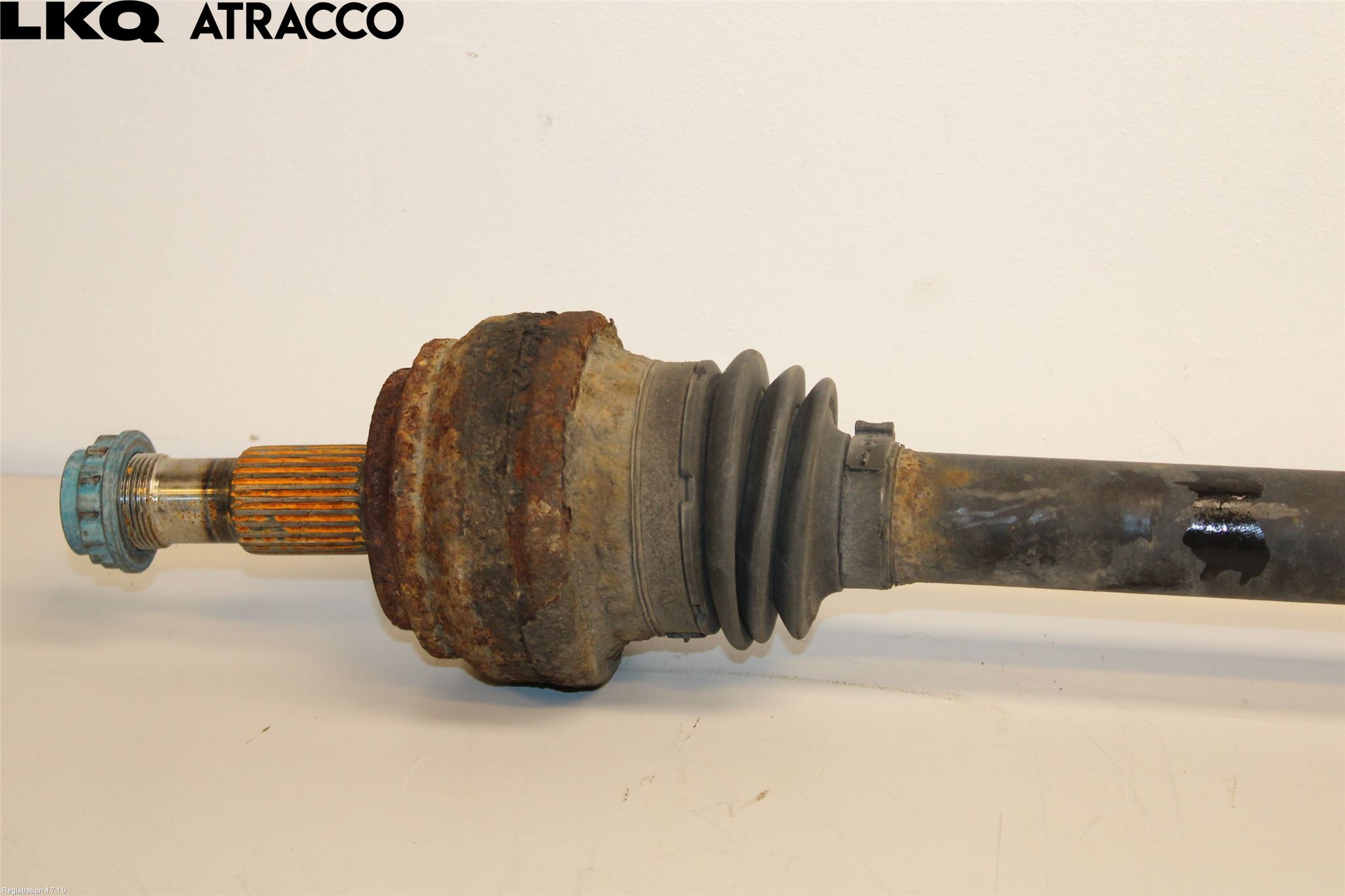 Mercedes-Benz MB E-KLASS (W213) 16-23 Drivaxel Bak Höger