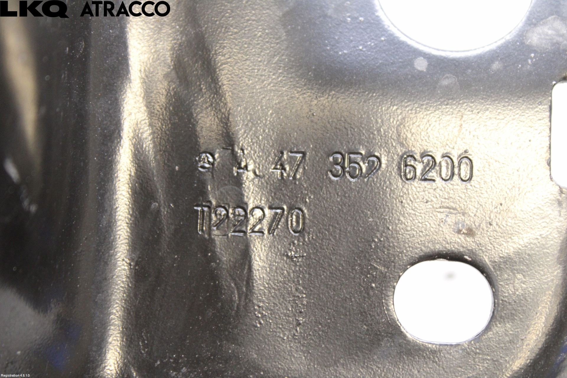 Mercedes-Benz MB EQB (X243) 22- Bärarm Bak Höger