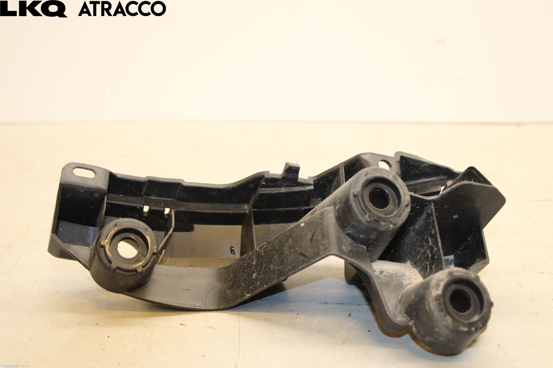 Peugeot 308 14-21 Stötfångarfäste Bak Hö
