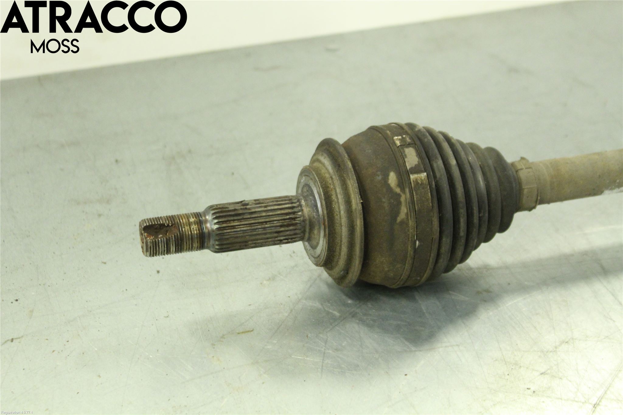 Toyota VERSO-S 11-16 Drivaxel Fram Höger