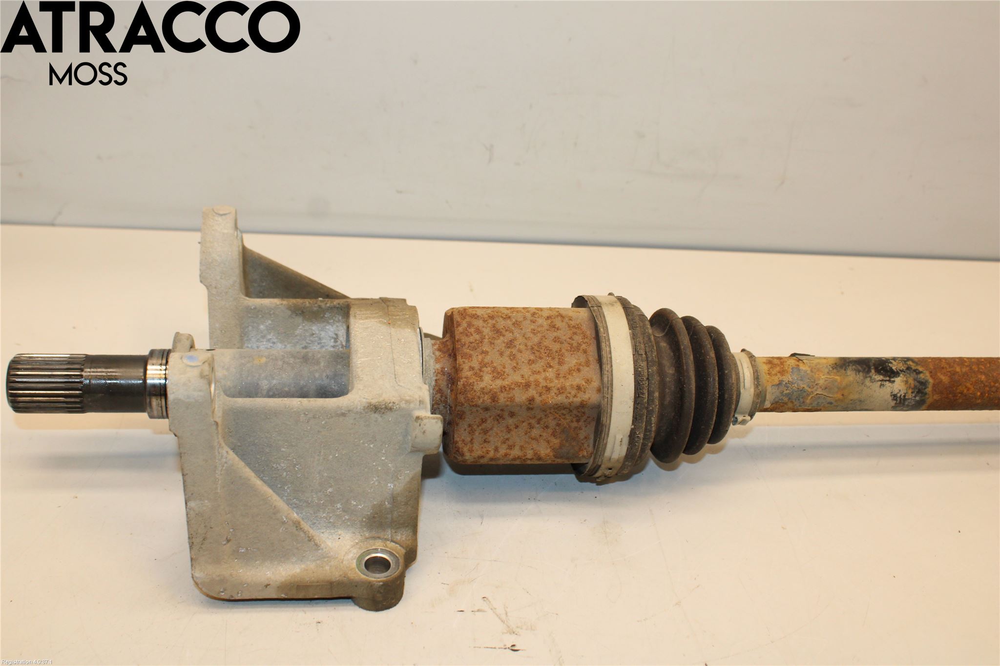 Nissan LEAF 11-17 Drivaxel Fram Höger