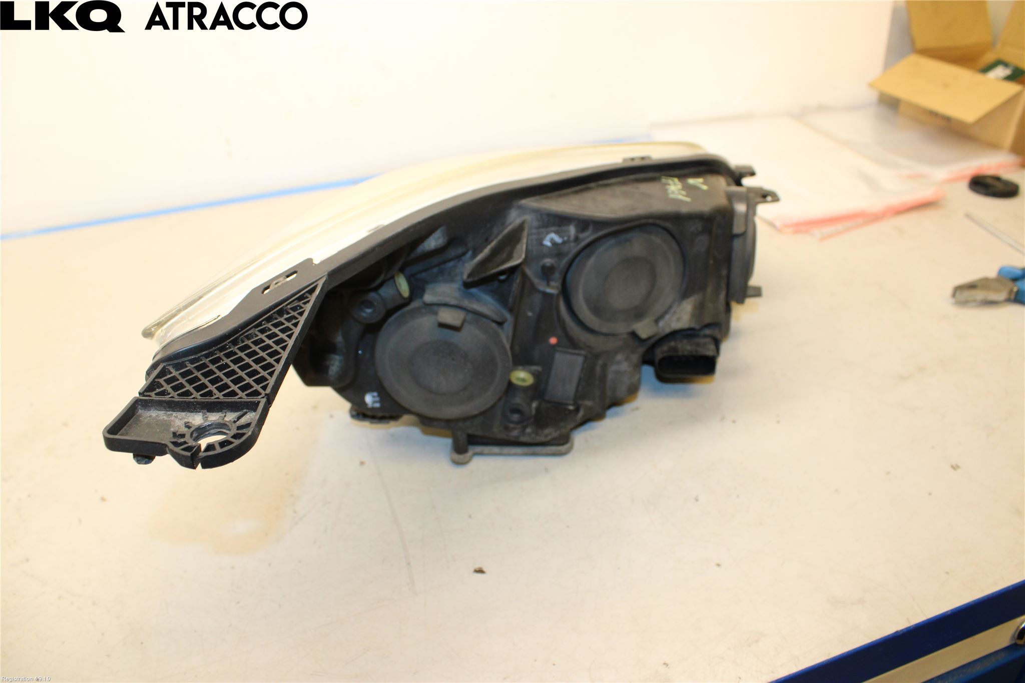 Ford FOCUS 11-14 Strålkastare Vänster
