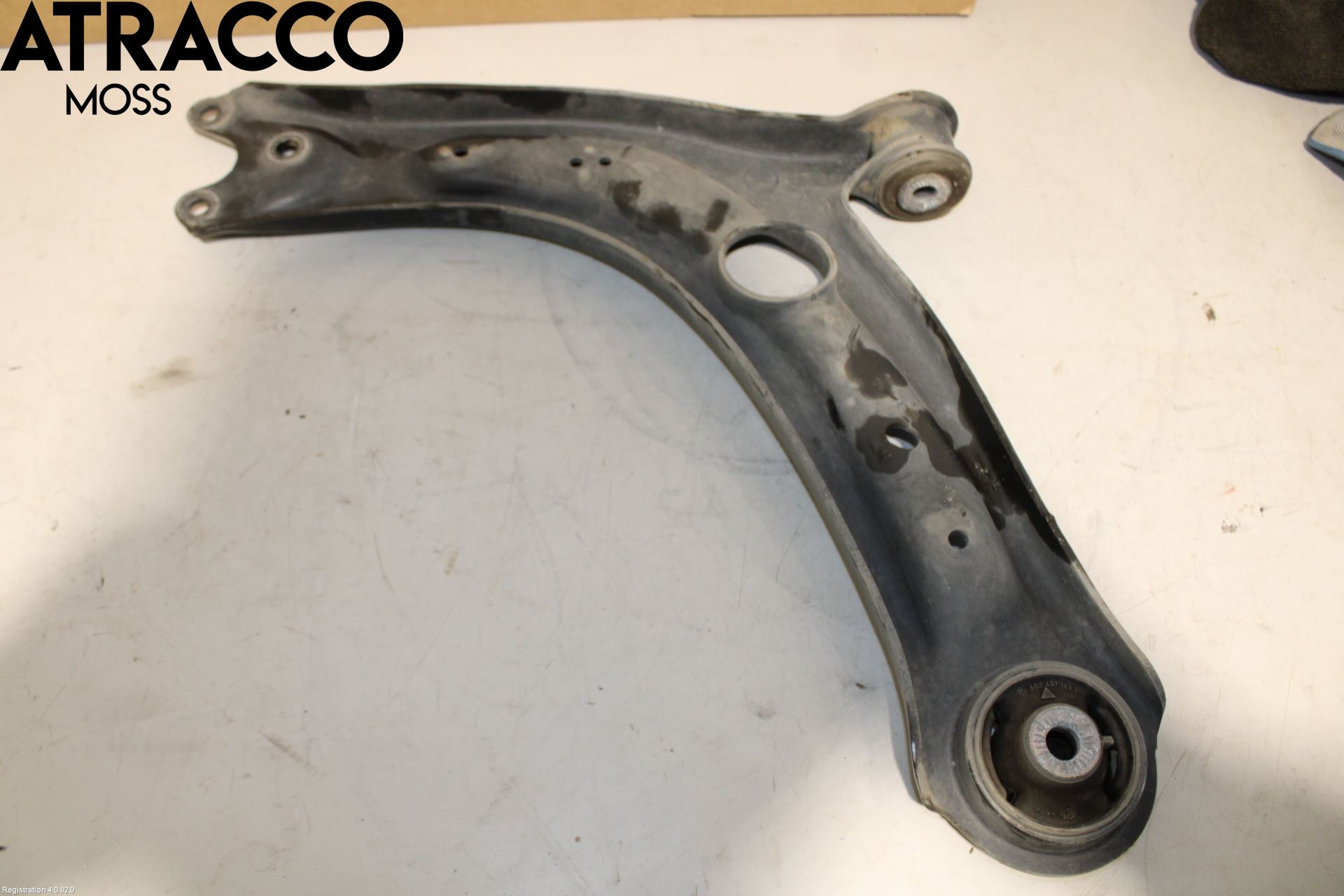 Volkswagen VW PASSAT 15-19 Bärarm Fram Undre Hö