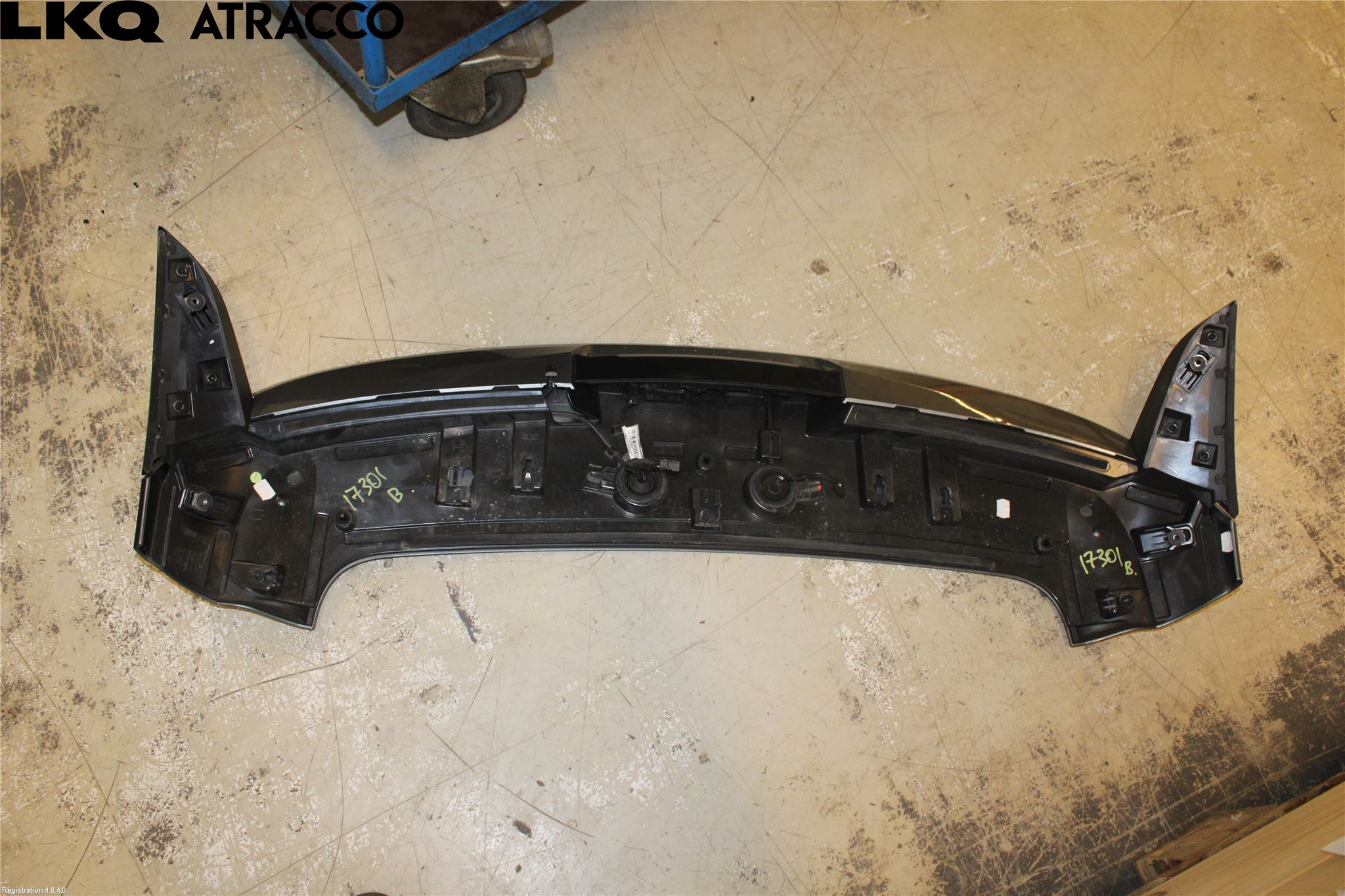 Opel INSIGNIA 17- Spoiler Baklucka
