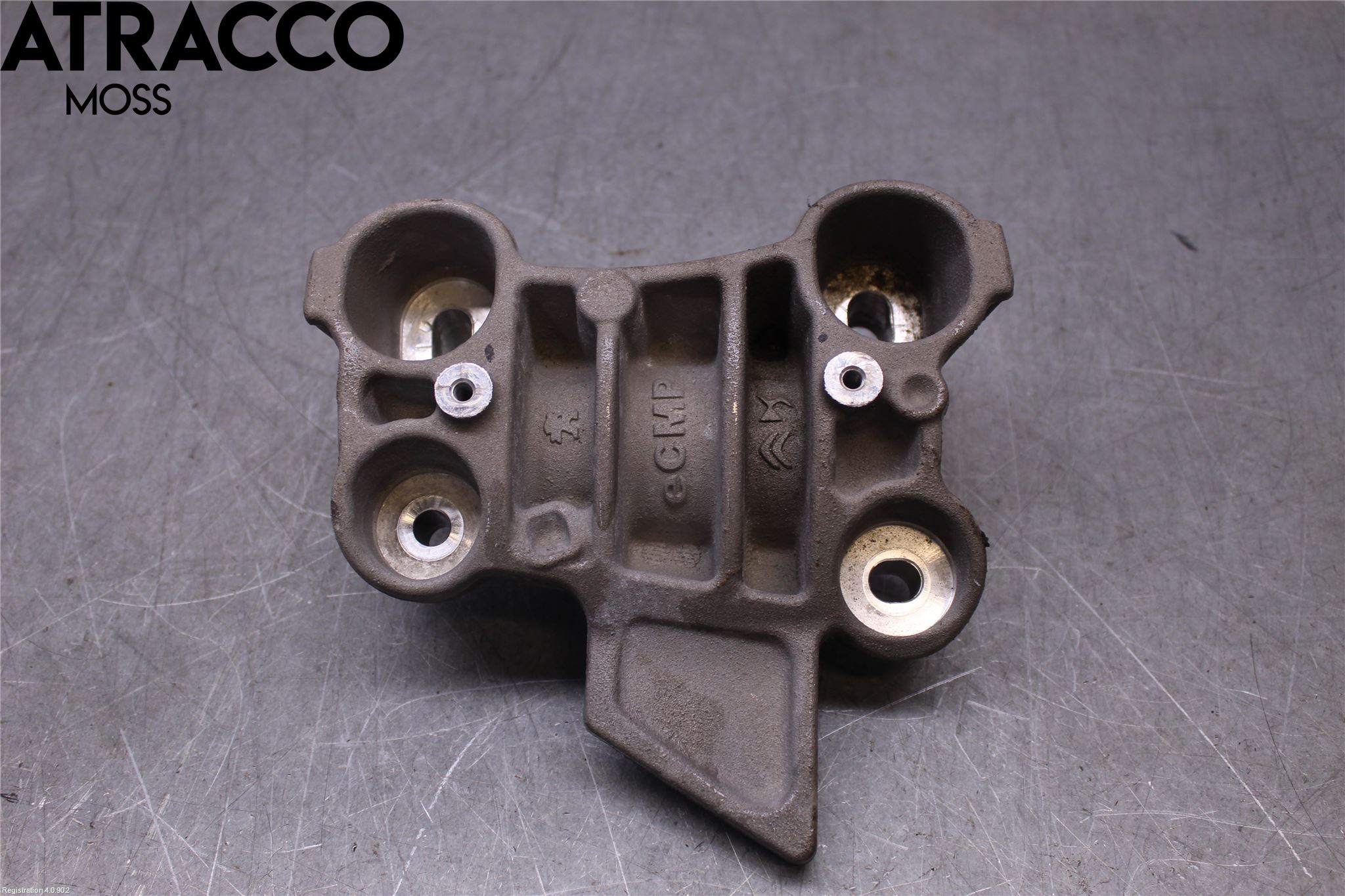 Peugeot 2008/E-2008 20- Motorfäste