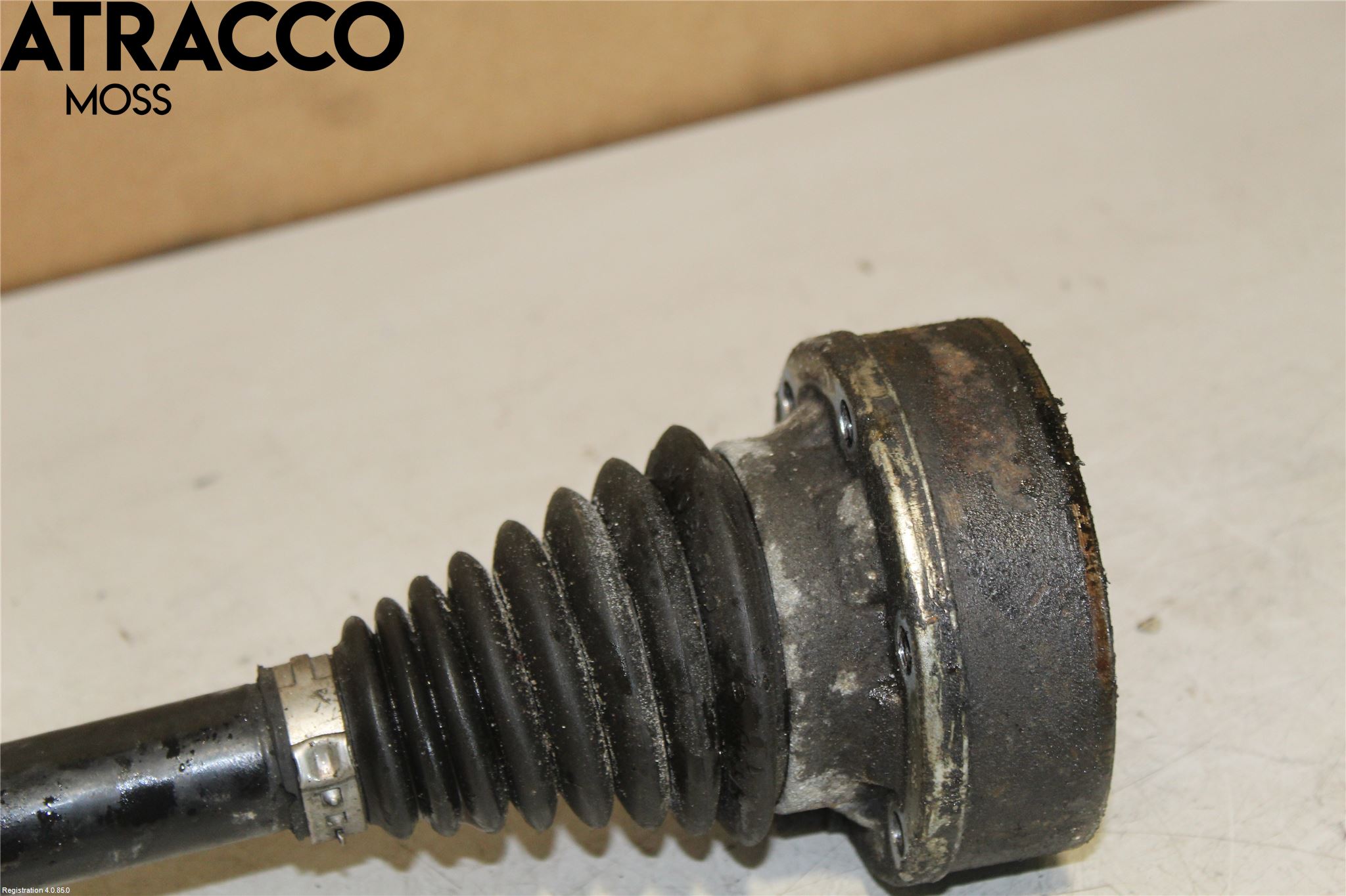 Volkswagen VW GOLF VI 09-13 Drivaxel Fram Vänster