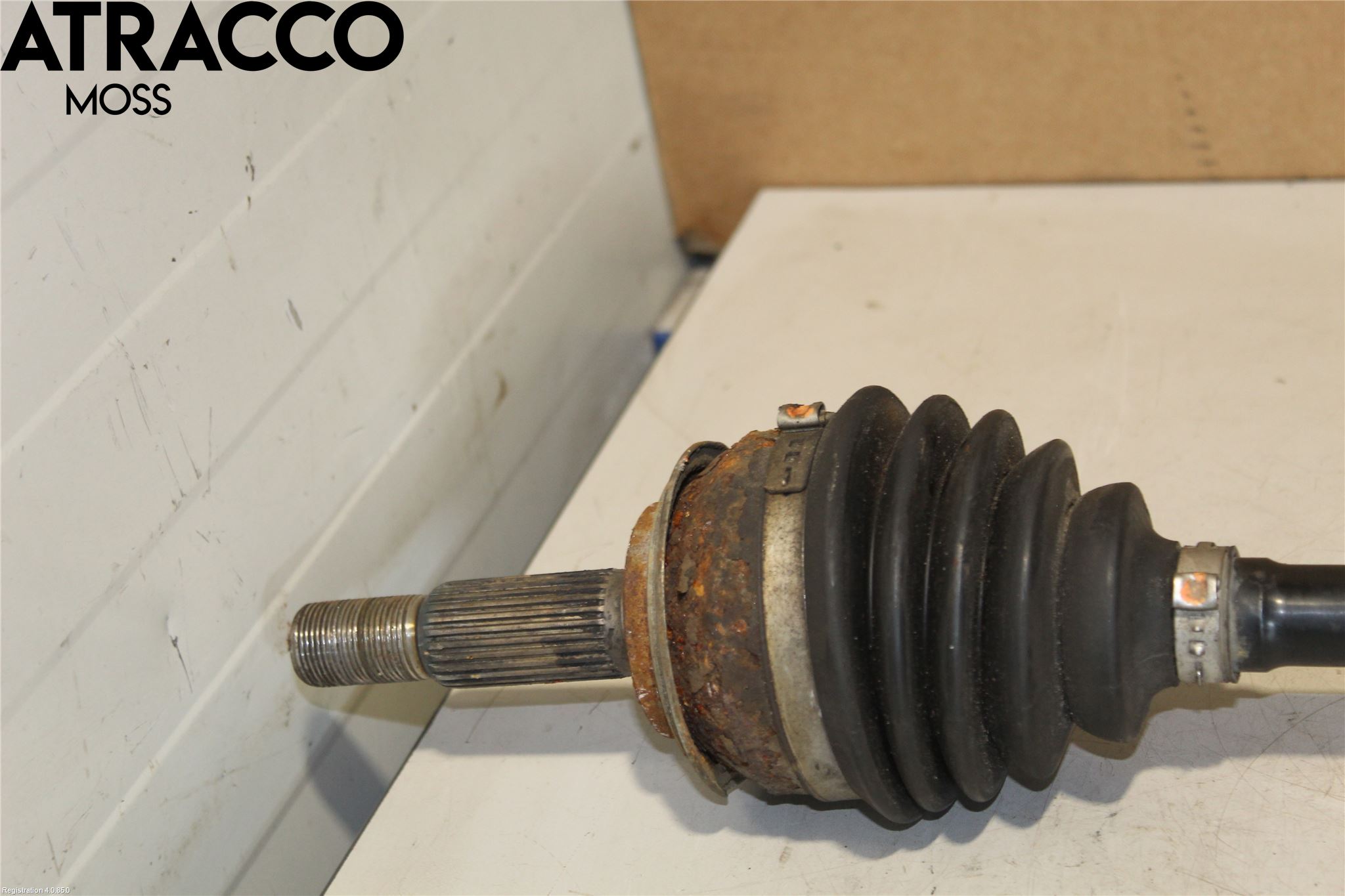 Toyota YARIS XP130 15-20 Drivaxel Fram Vänster