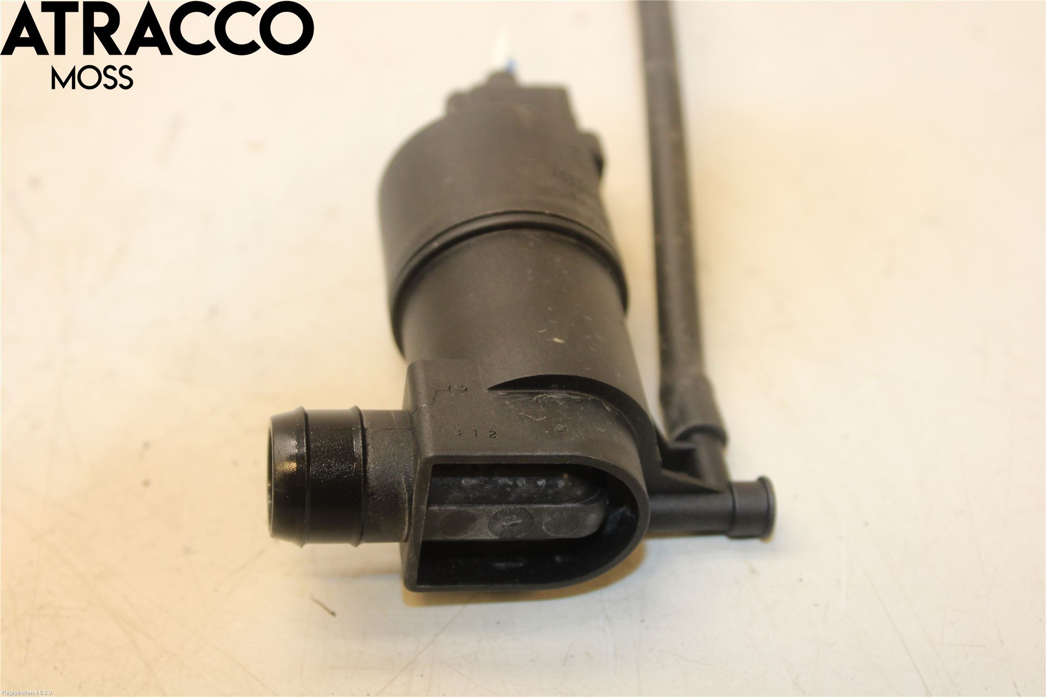 Toyota YARIS XP130 12-14 Spolarpump Baklucka