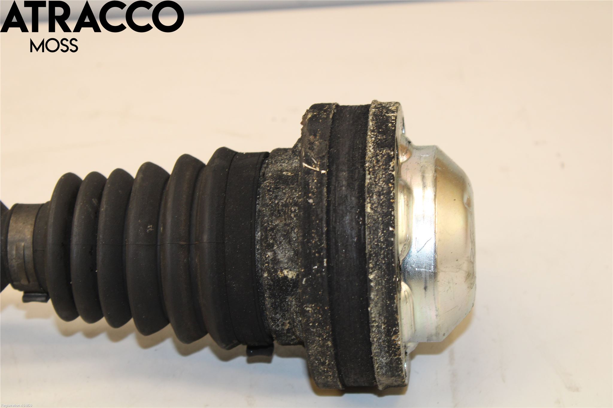 Volkswagen VW PASSAT 05-11 Drivaxel Fram Höger