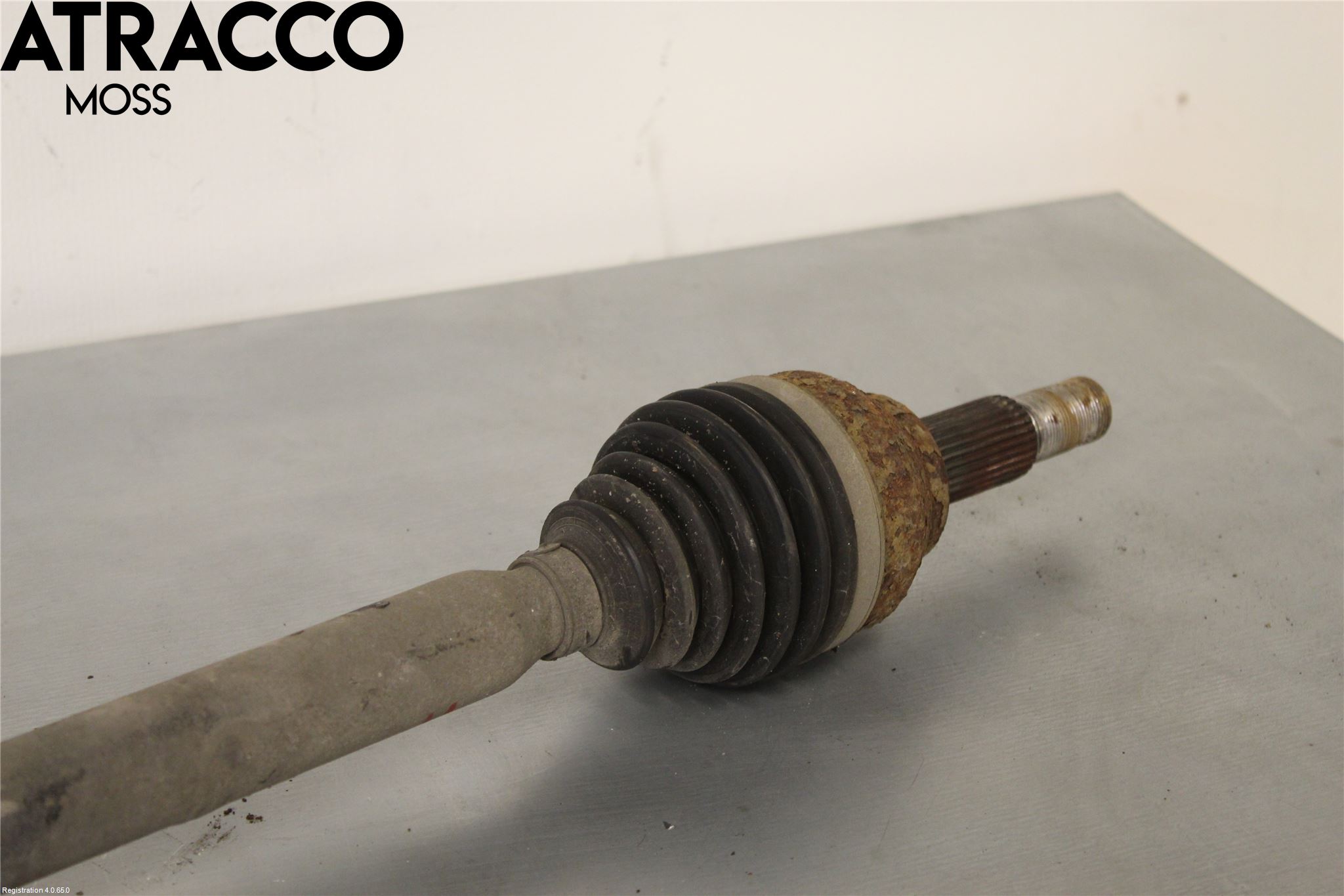 Nissan LEAF 11-17 Drivaxel Fram Höger