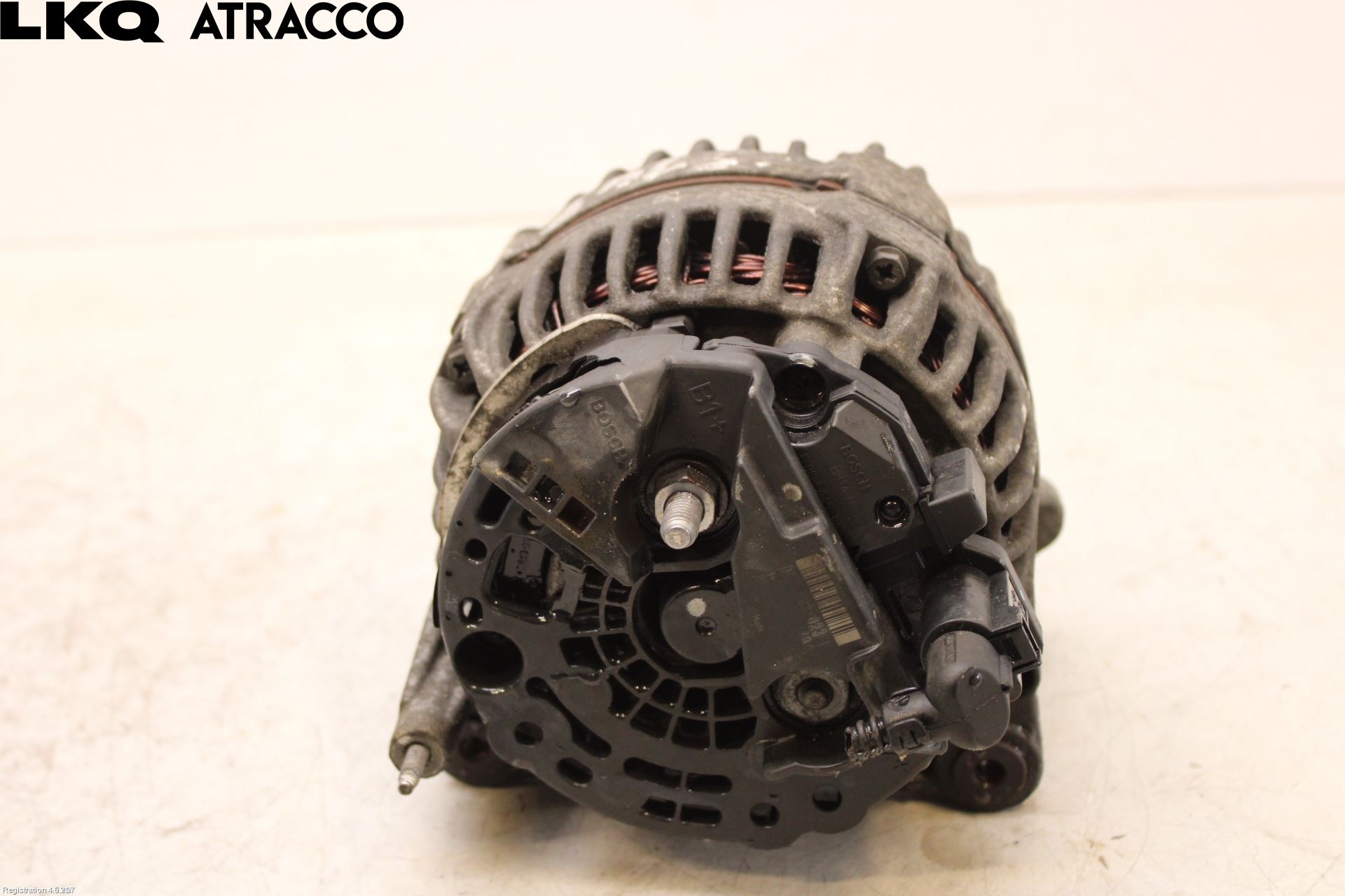 Volkswagen VW CADDY      04-10 Generator