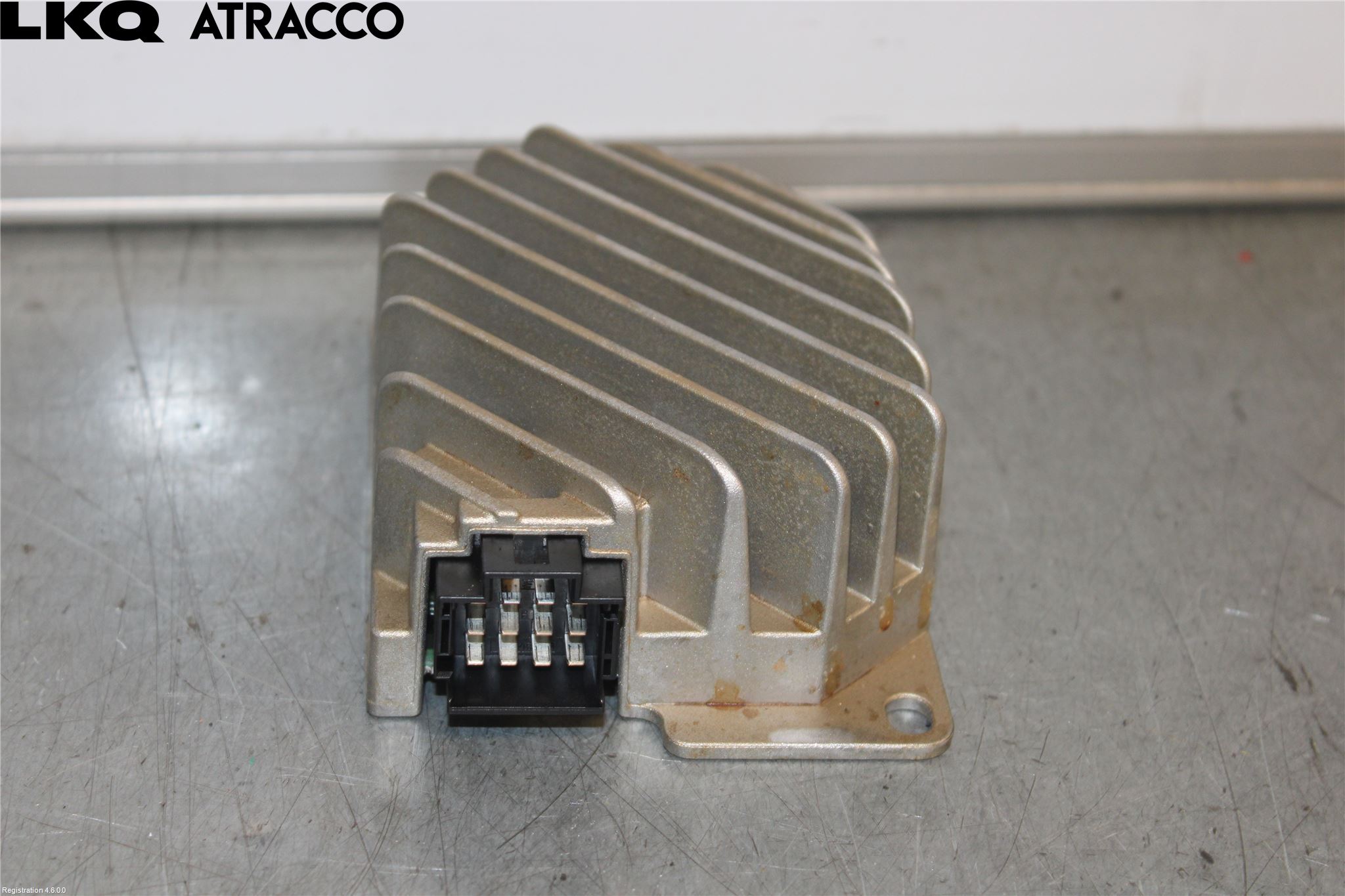 Mercedes-Benz MB EQB (X243) 22- Radio-Stereo Förstärkare