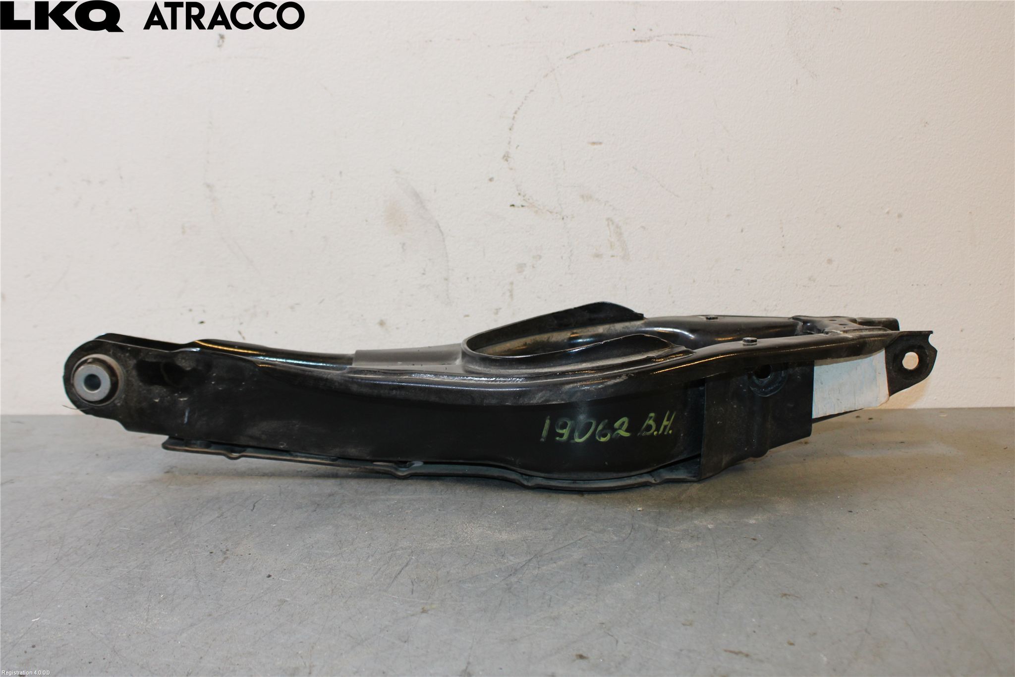 Volvo EX40 25- Bärarm Bak Höger