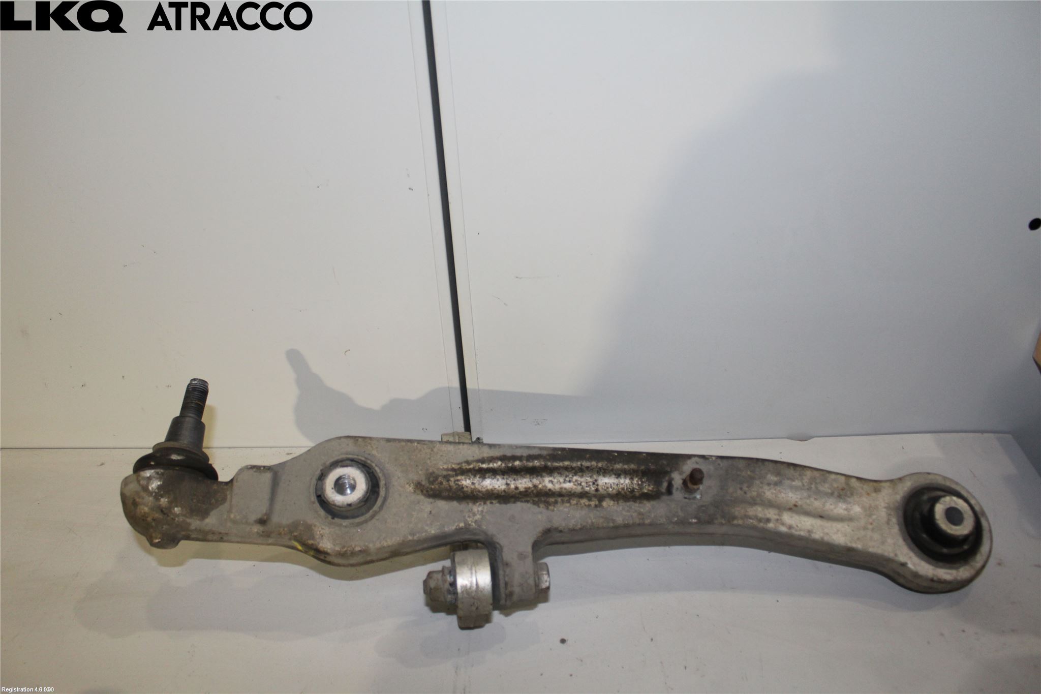 Audi A8/S8 4D 94-02 Bärarm Fram Undre Vä