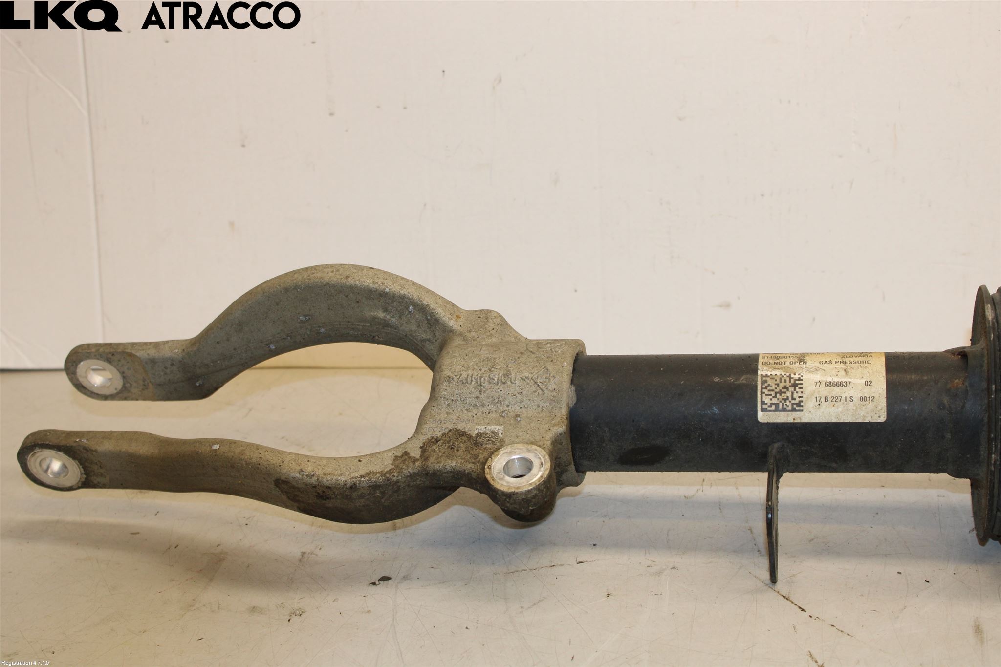 BMW 5 G30/G31/F90 17-23 Fjäderben Fram Vänster