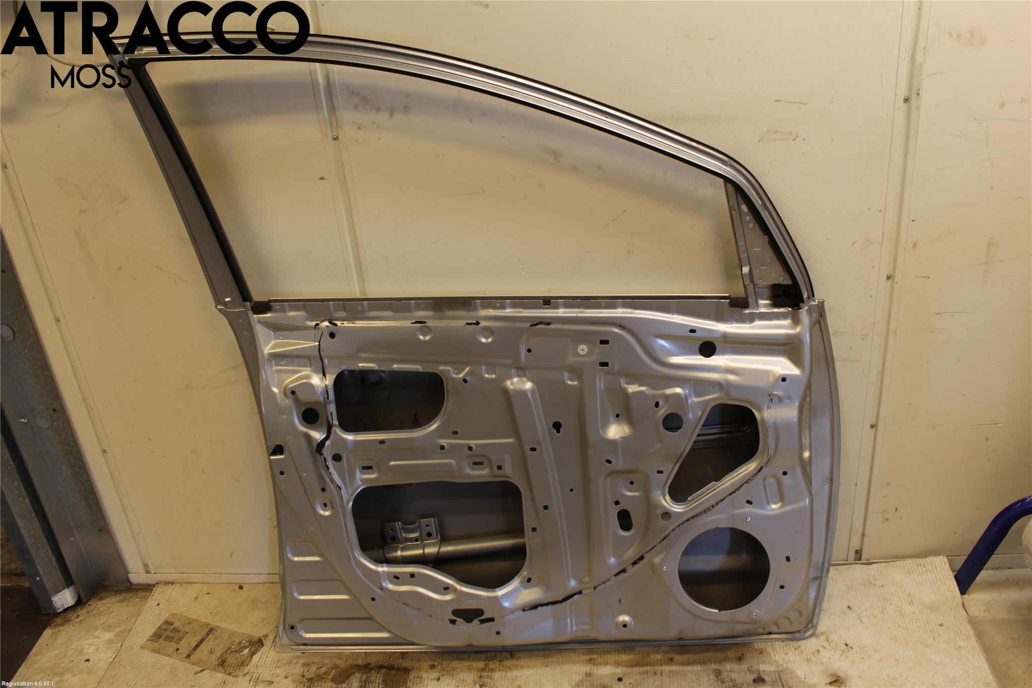 Toyota PRIUS NWH20 04-08 Dörr Fram Vänster