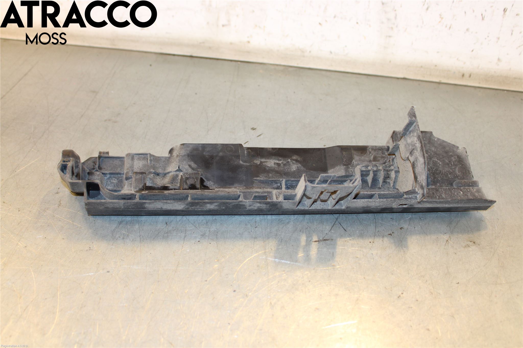 BMW 1 E87/81 5D/3D 03-11 Kylarfäste-Ram-Balk