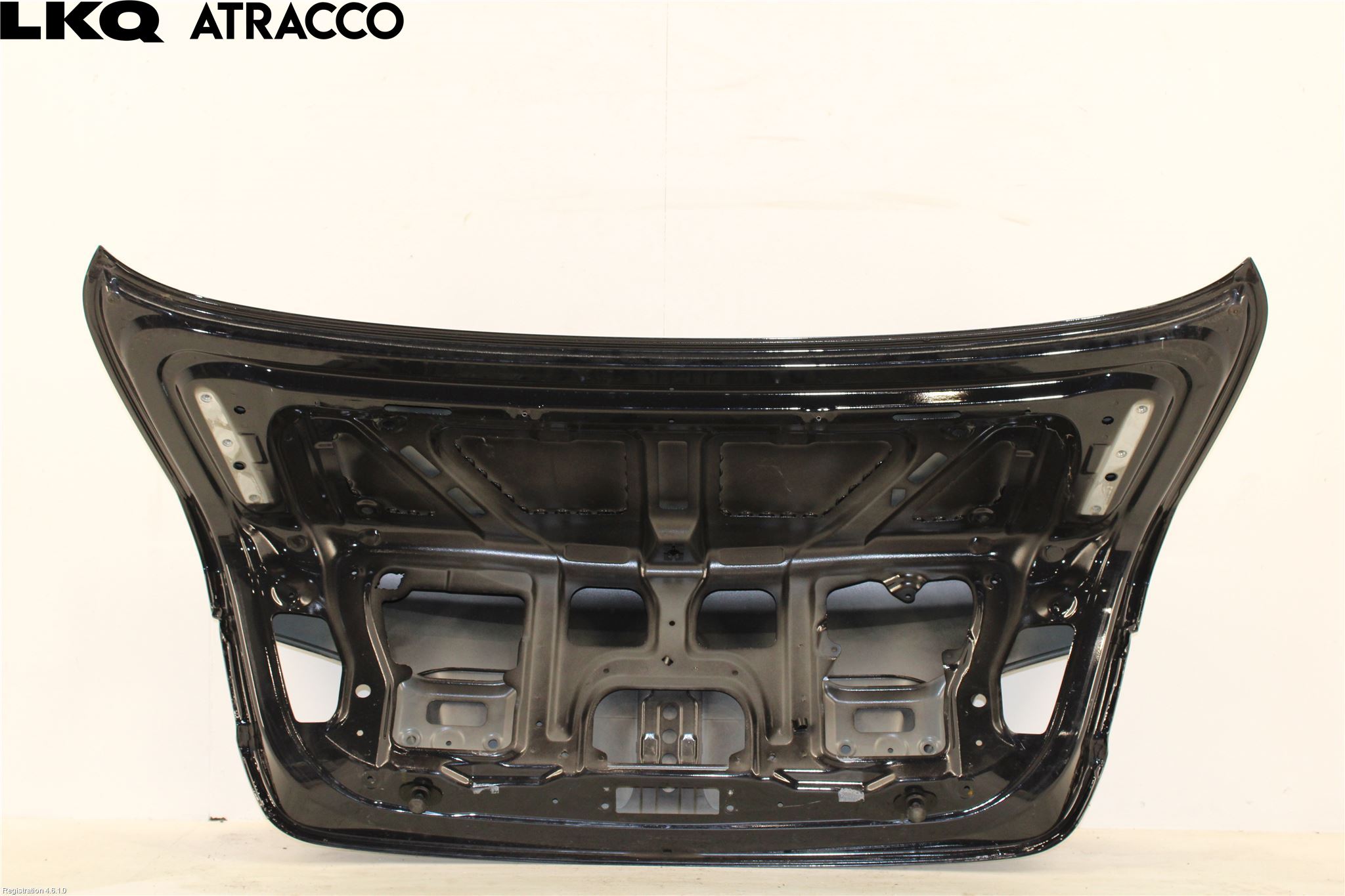 BMW 5 F10/F11/F18 09-17 Baklucka (Ej Med Ruta)