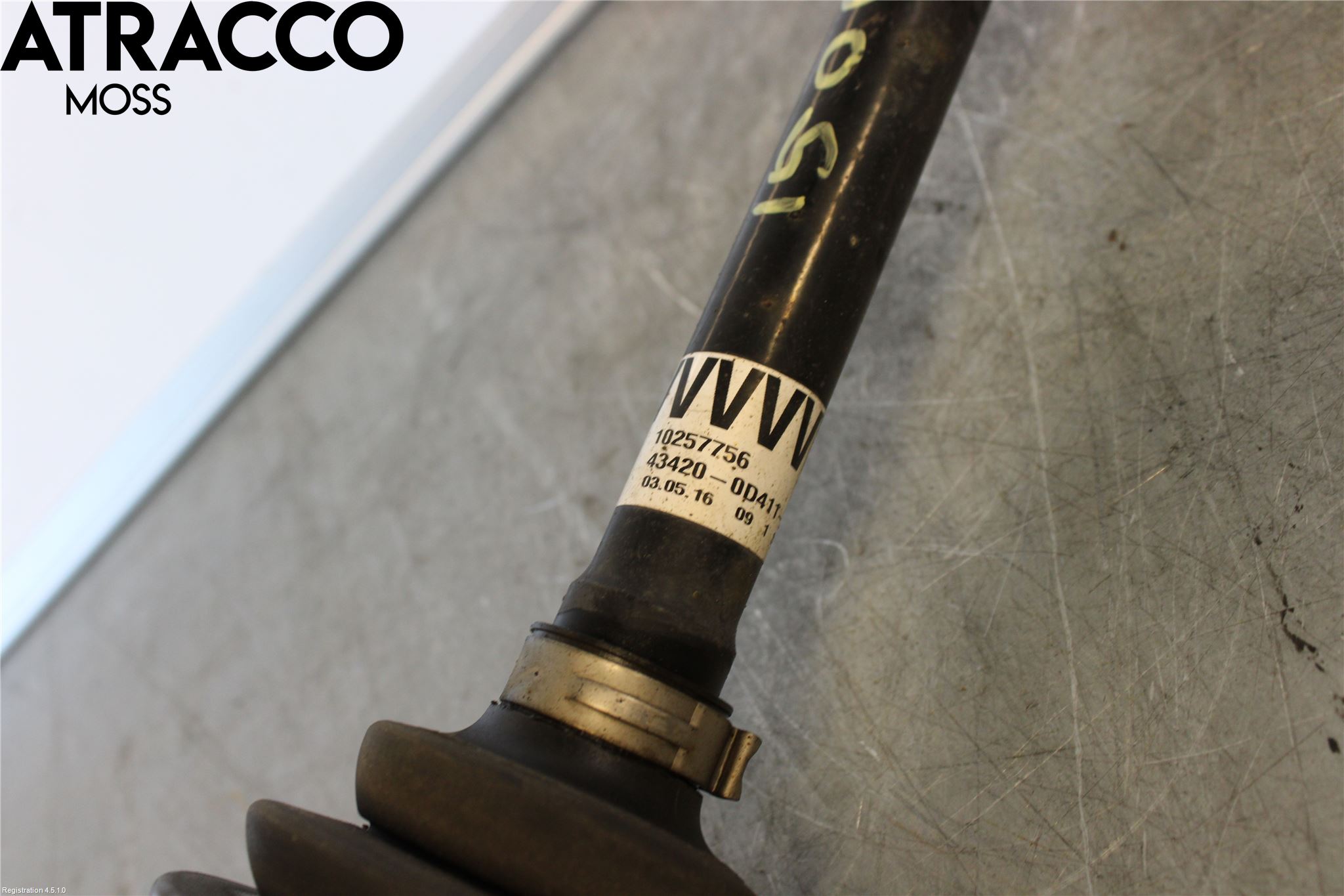 Toyota YARIS XP130 15-20 Drivaxel Fram Vänster